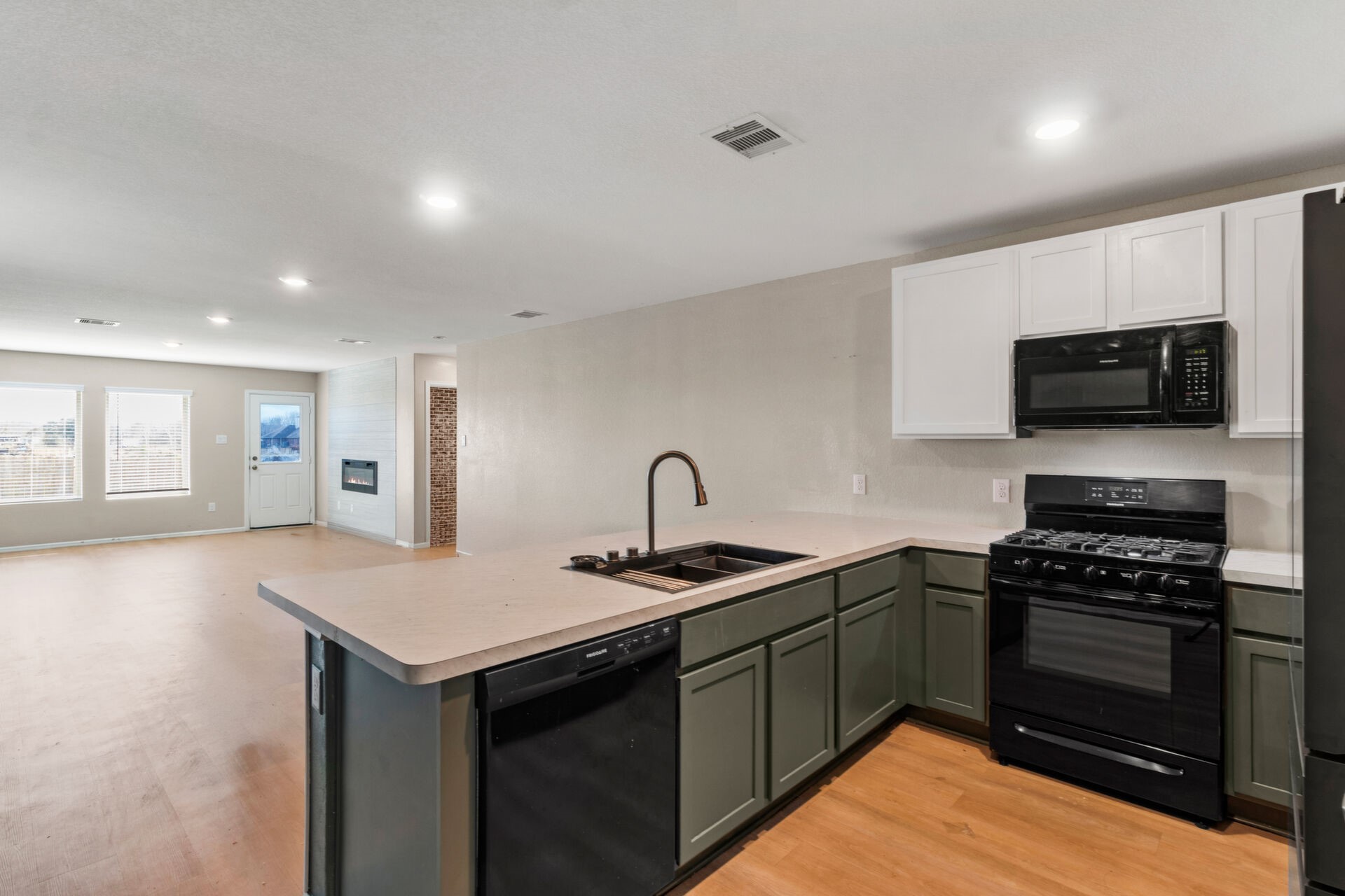 104 Austin Property Photo 5