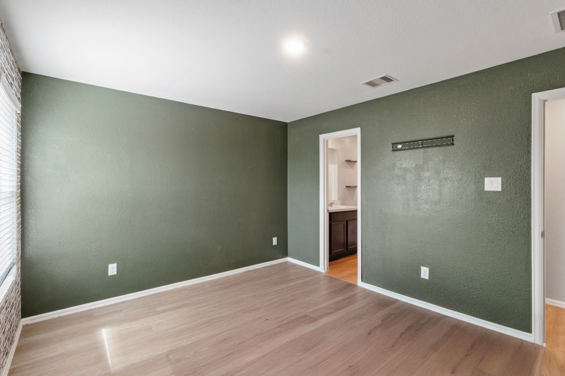 104 Austin Property Photo 7