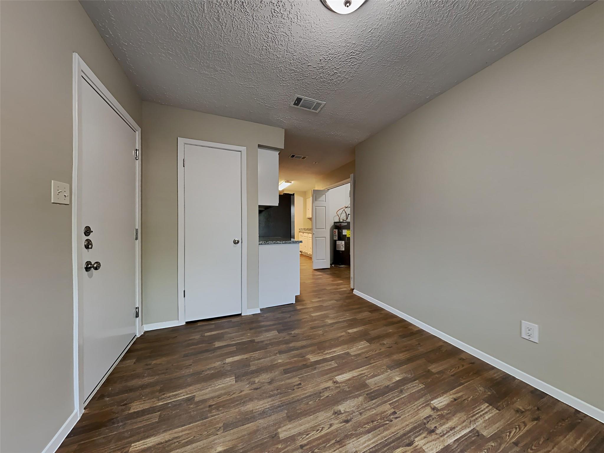 11202 Vienna Court, Cypress Tx 77429 Property Photo 2