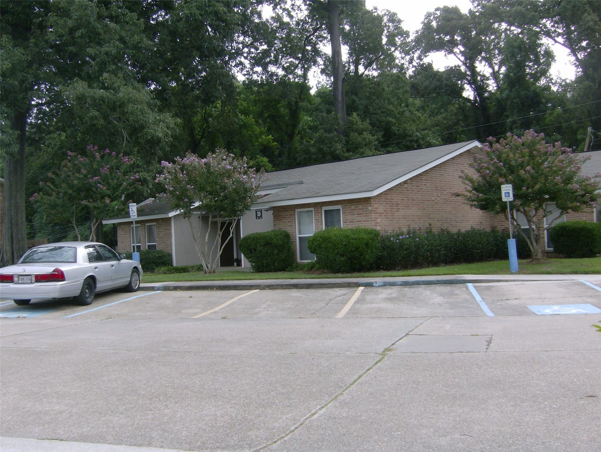 16161 Tiger Bend Road Property Photo 6