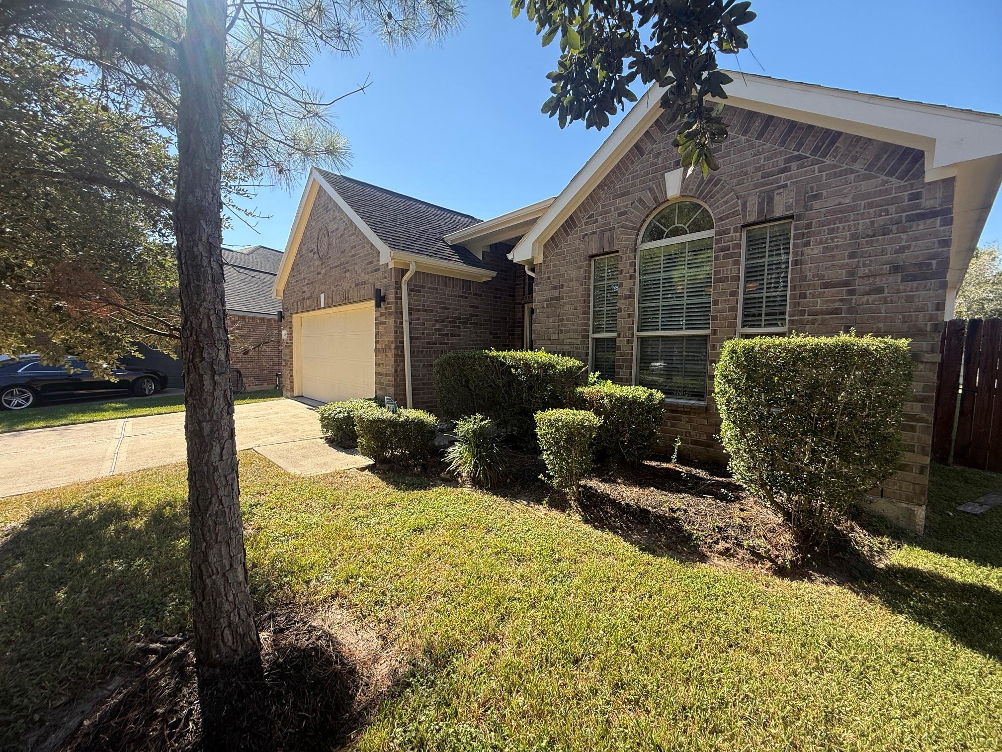13417 Star Creek Lane, Rosharon Tx 77583 Property Photo 2