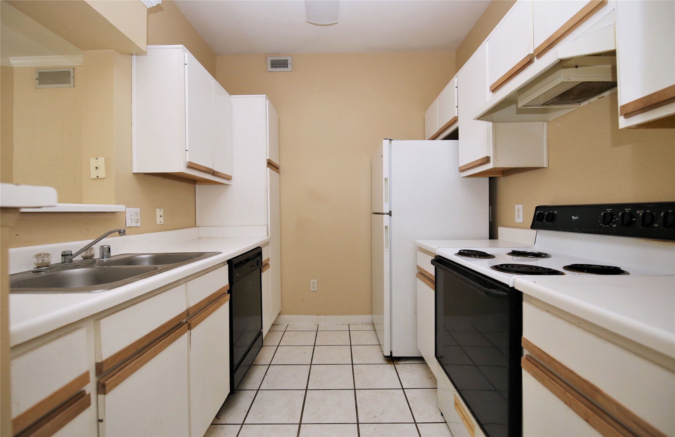 1330 Old Spanish Trail 7205 Property Photo 8