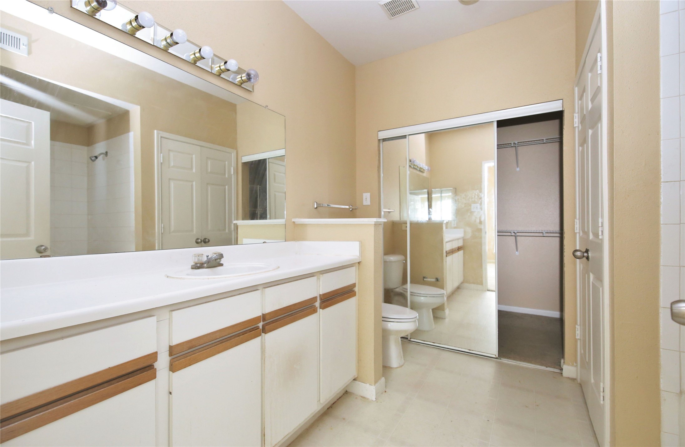 1330 Old Spanish Trail 7205 Property Photo 13