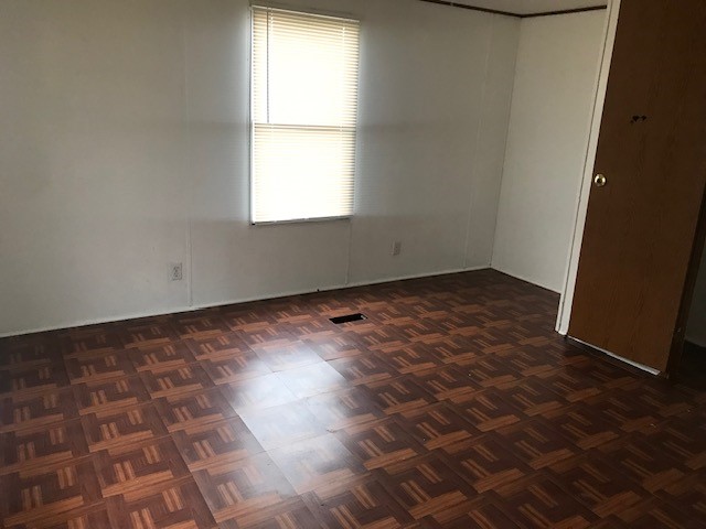 39081 West Drive Property Photo 3
