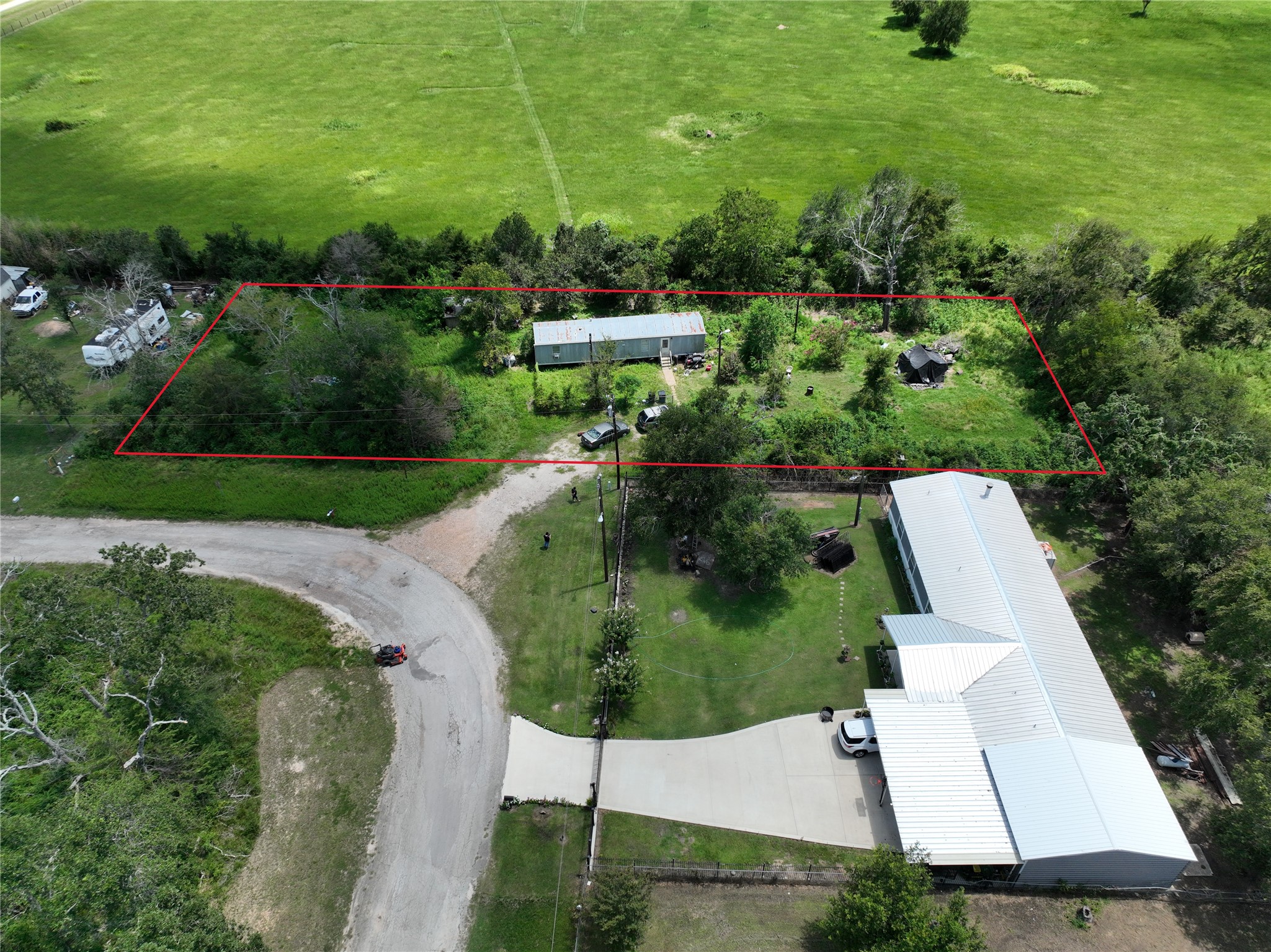 39081 West Drive Property Photo 14