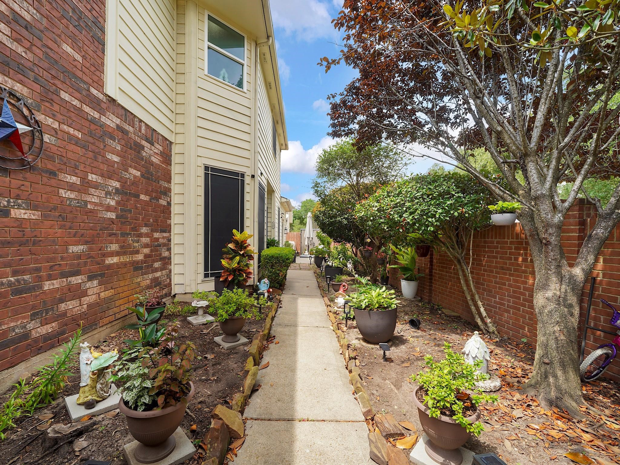 14402 Westbury Court Property Photo 28