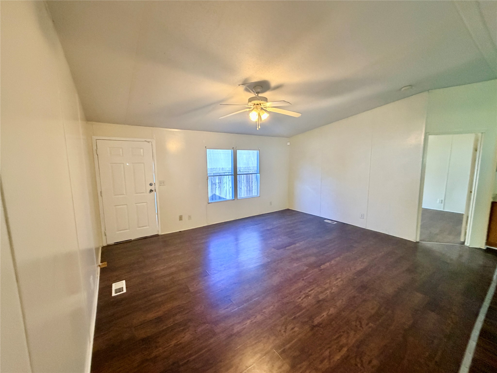 810 Mercedes Benz Court Property Photo 12