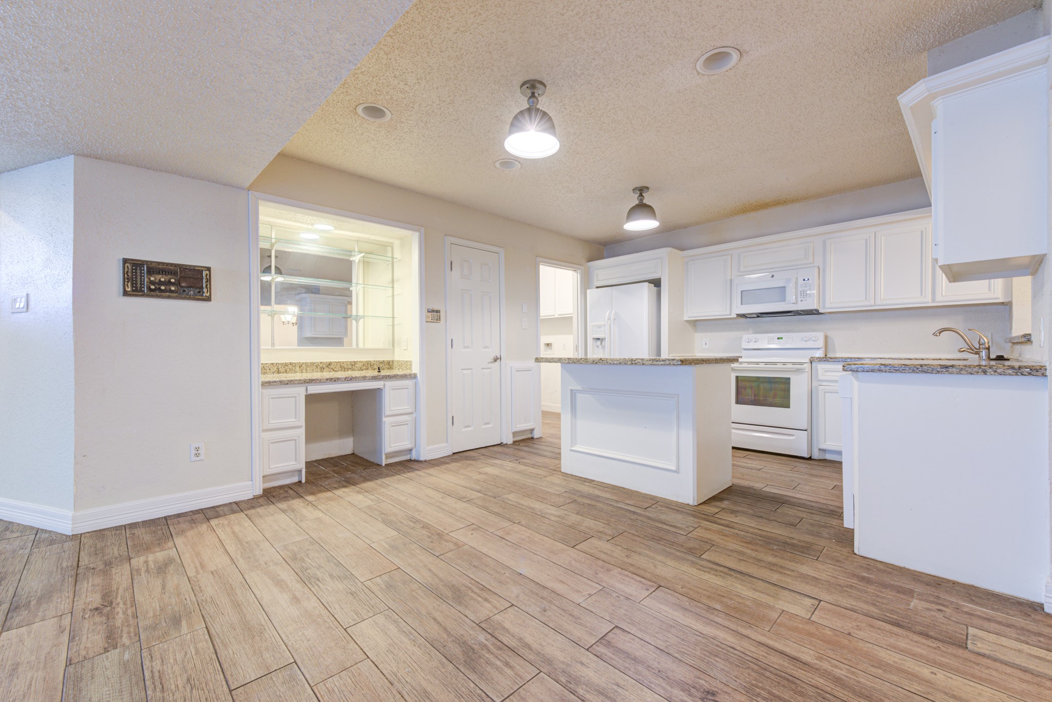 10822 Kirktown Drive Property Photo 10