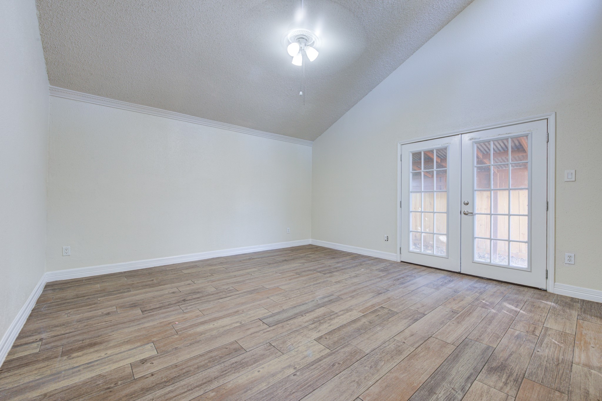 10822 Kirktown Drive Property Photo 11