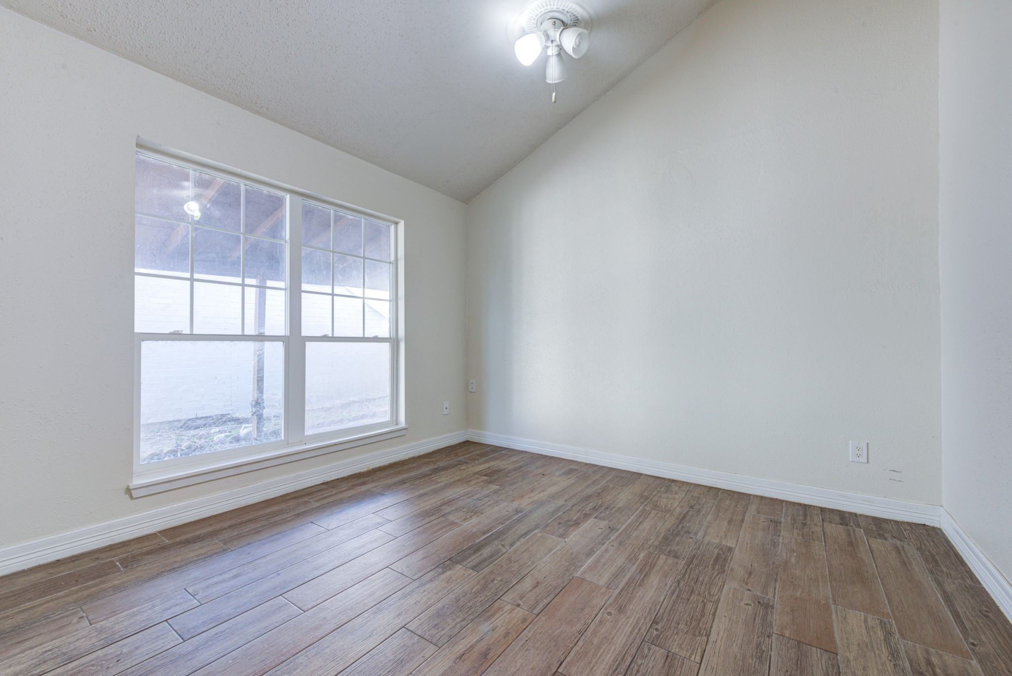 10822 Kirktown Drive Property Photo 16