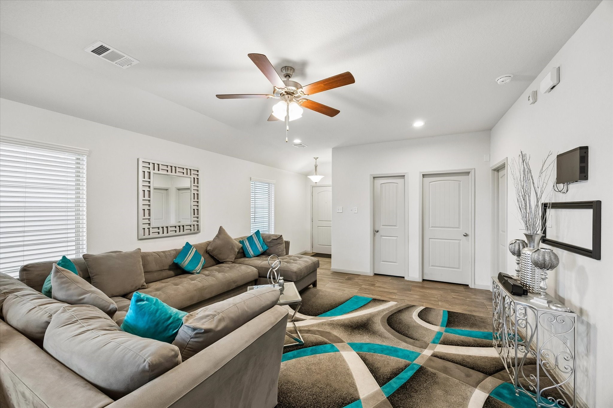 7931 Tuscan Cypress Drive Property Photo 3