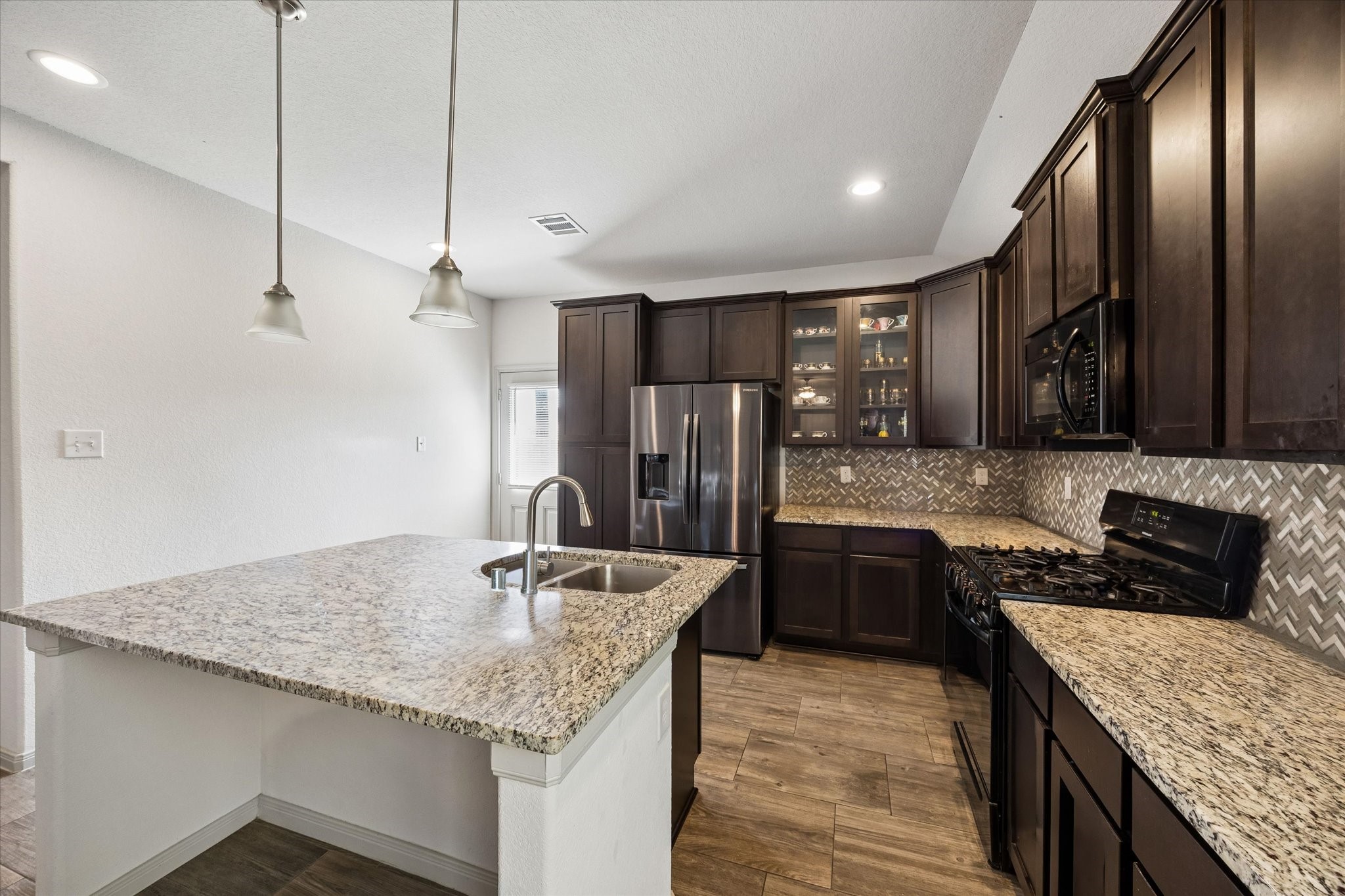 7931 Tuscan Cypress Drive Property Photo 4
