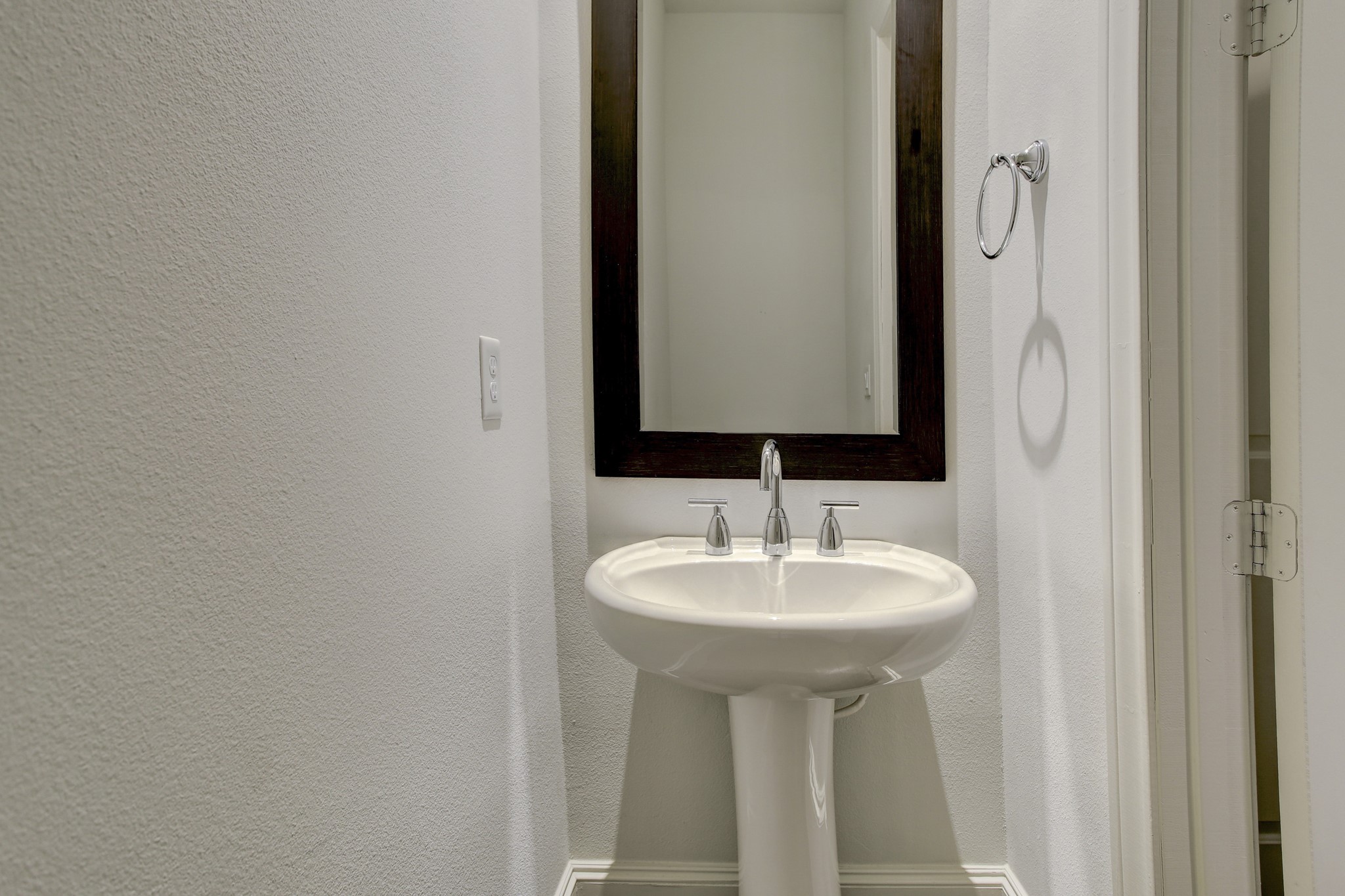 5506 Darling Street Property Photo 9