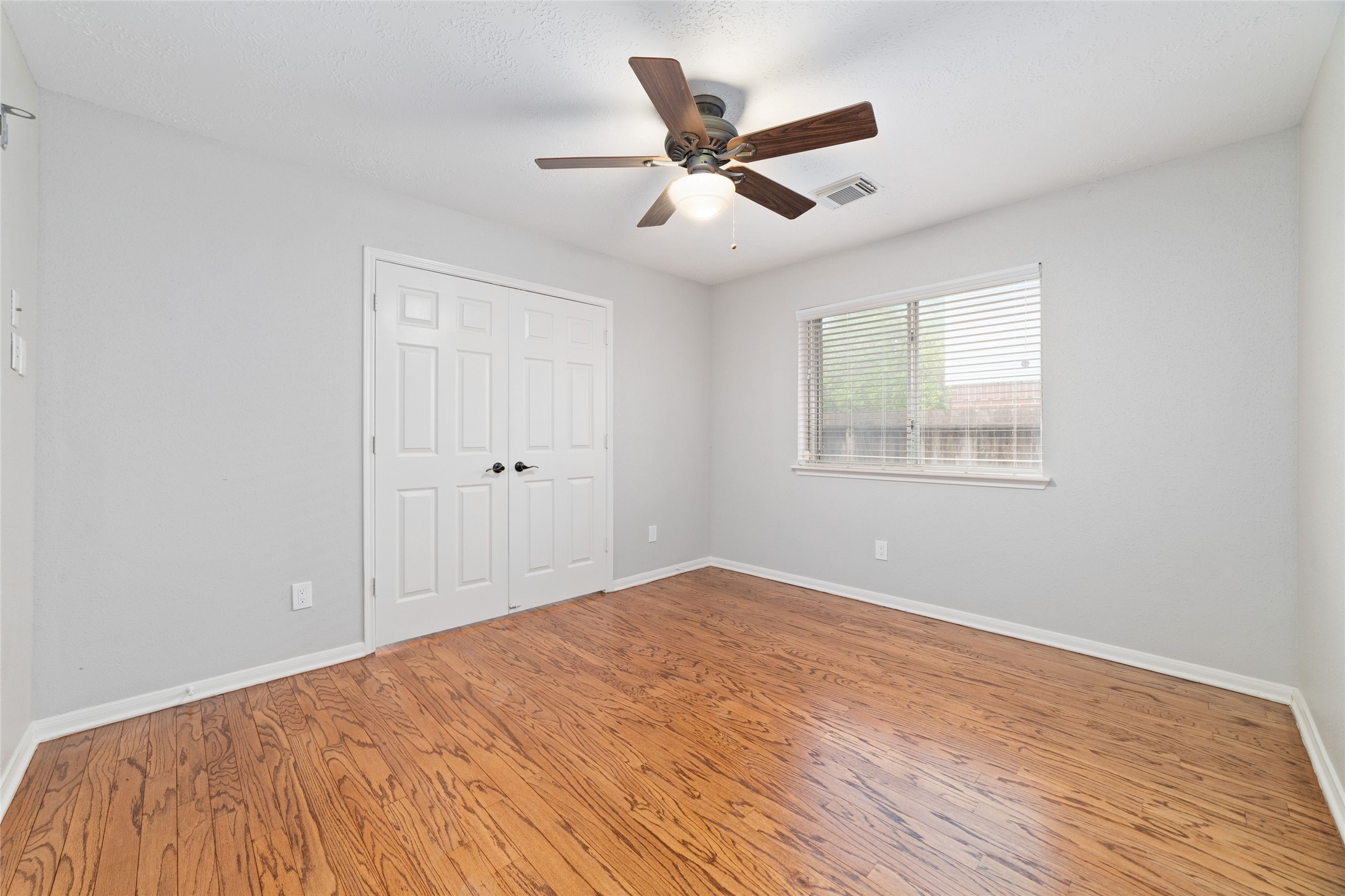 15803 Spruce River Court Property Photo 22