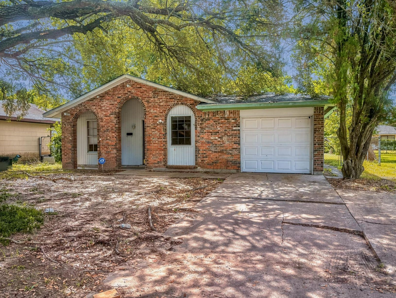 12610 S Coast Drive Property Photo 1