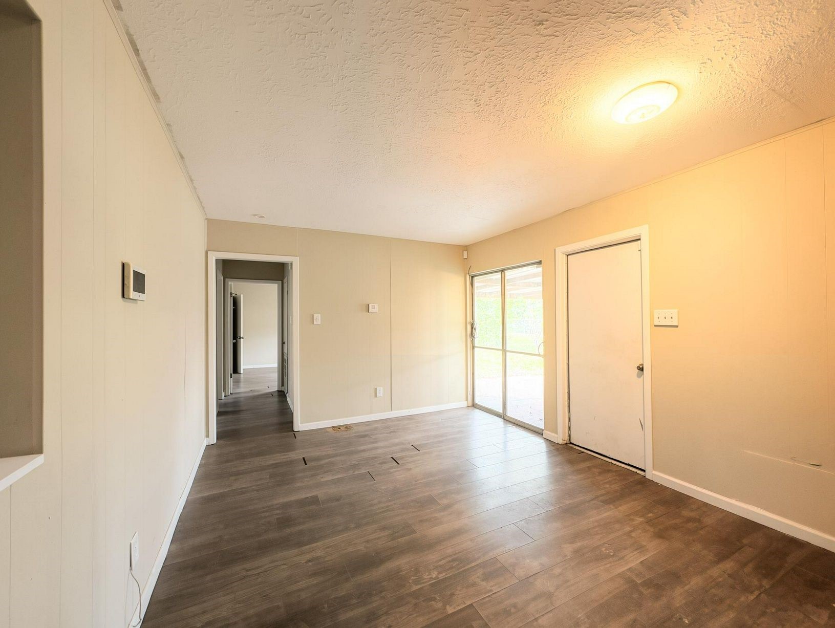 12610 S Coast Drive Property Photo 4