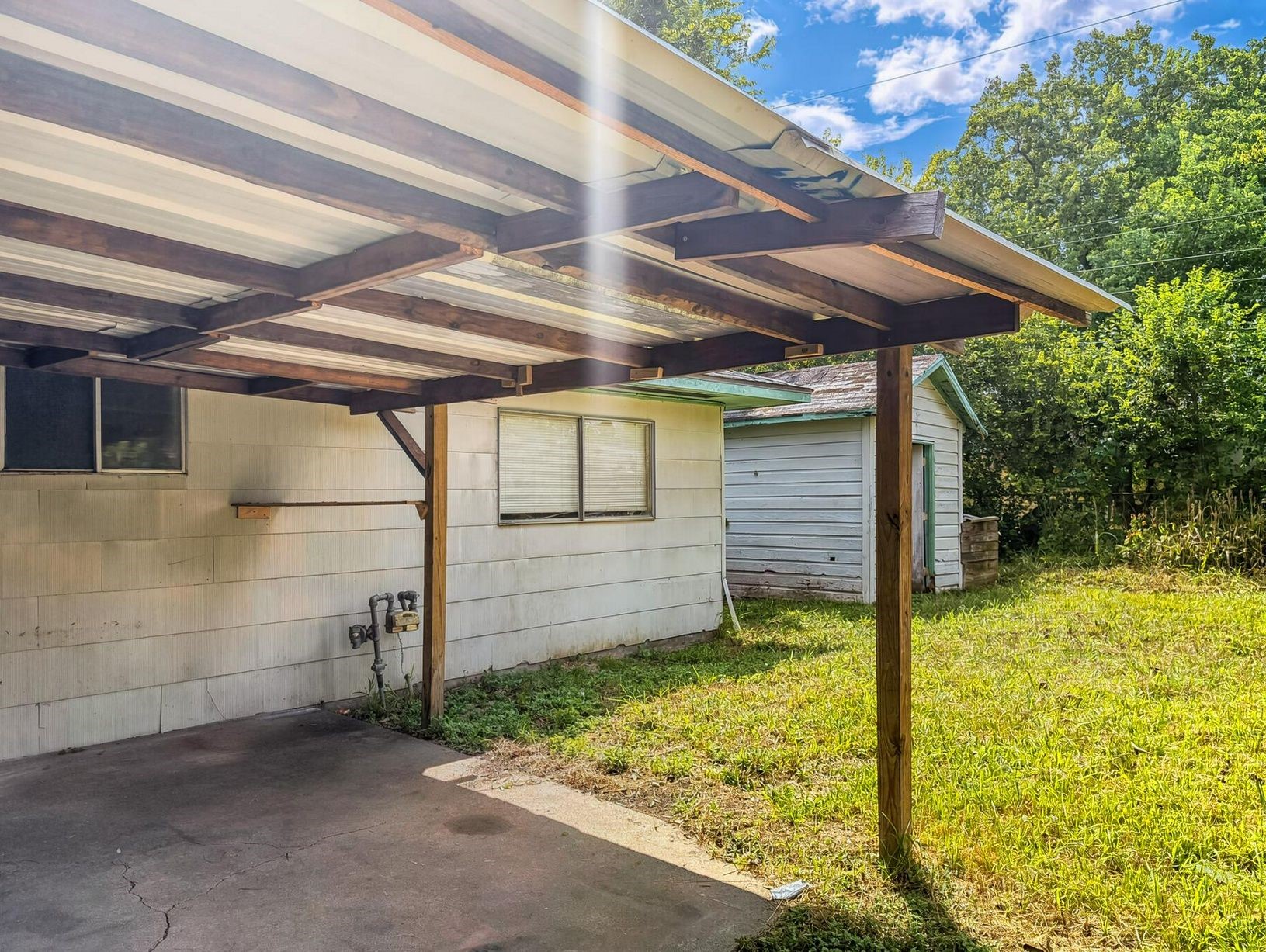 12610 S Coast Drive Property Photo 10