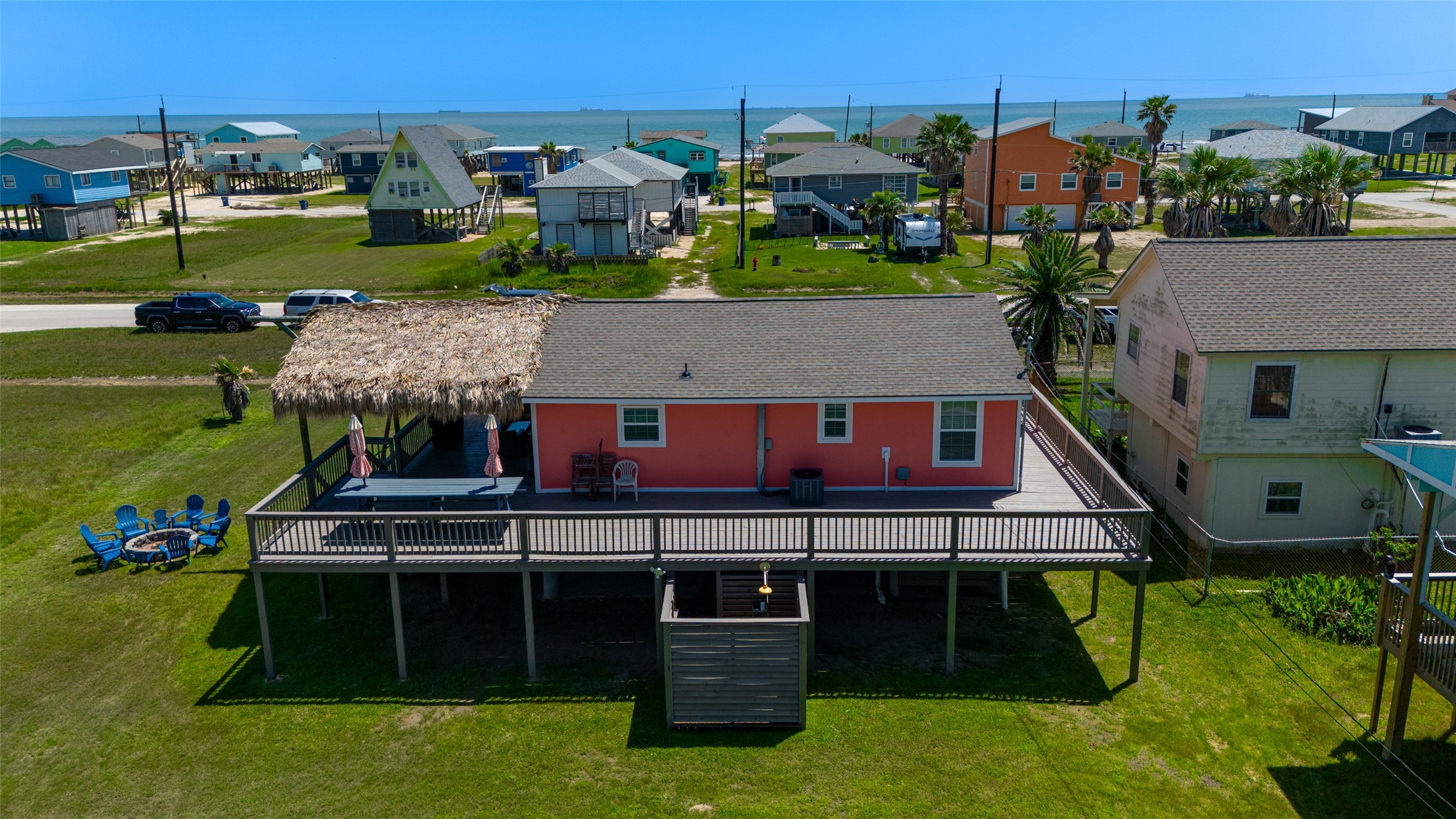610 Surf Drive Property Photo 1