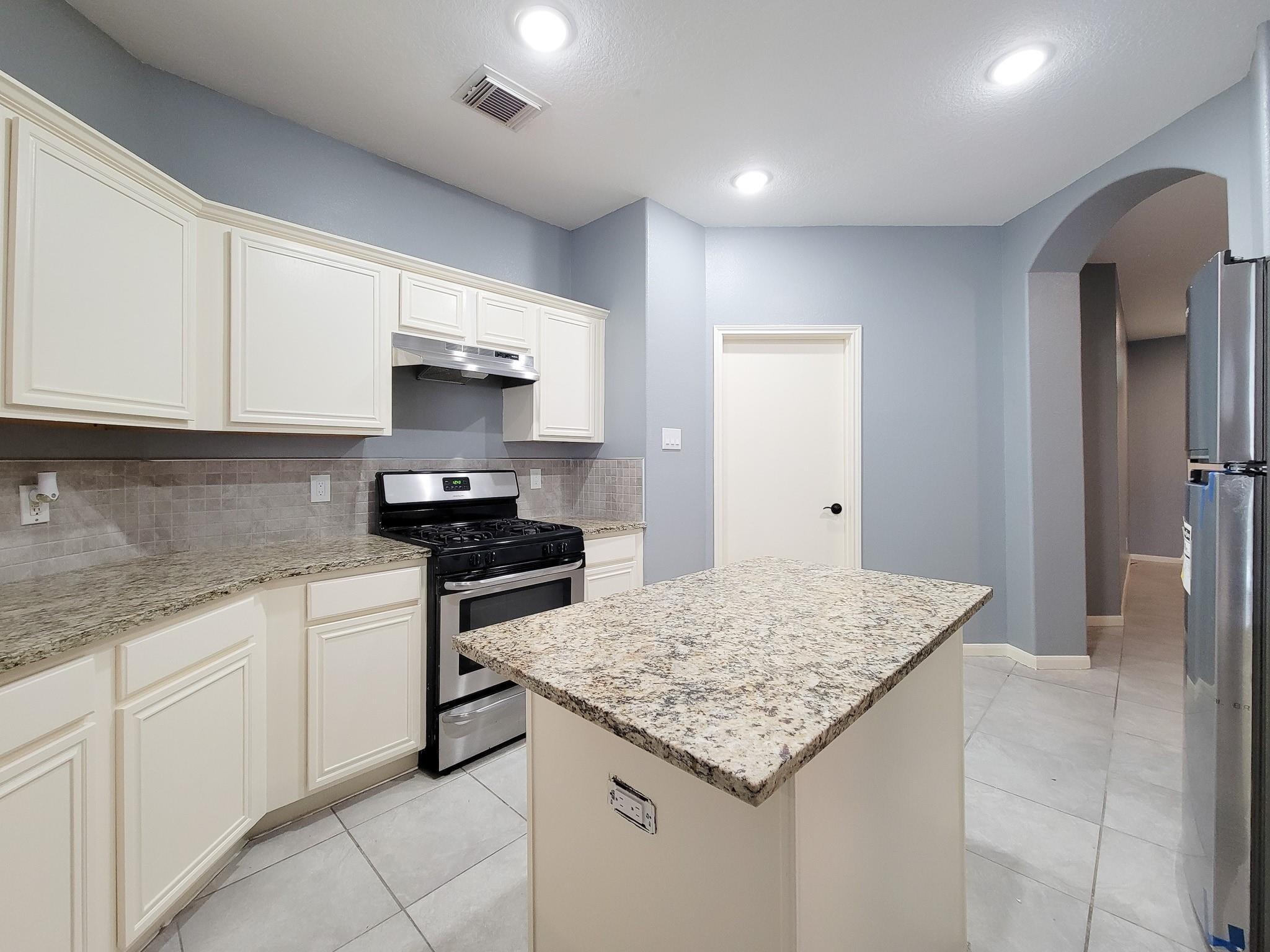1206 Hemple Drive Property Photo 11