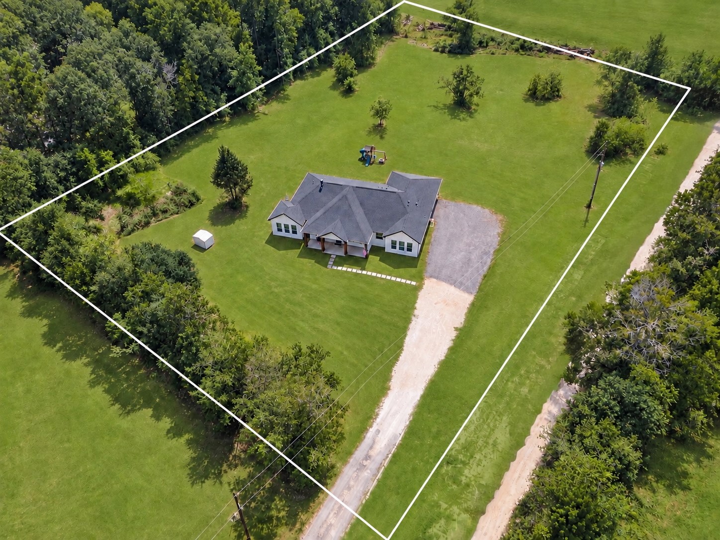 22694 Brook Forest Road Property Photo 1