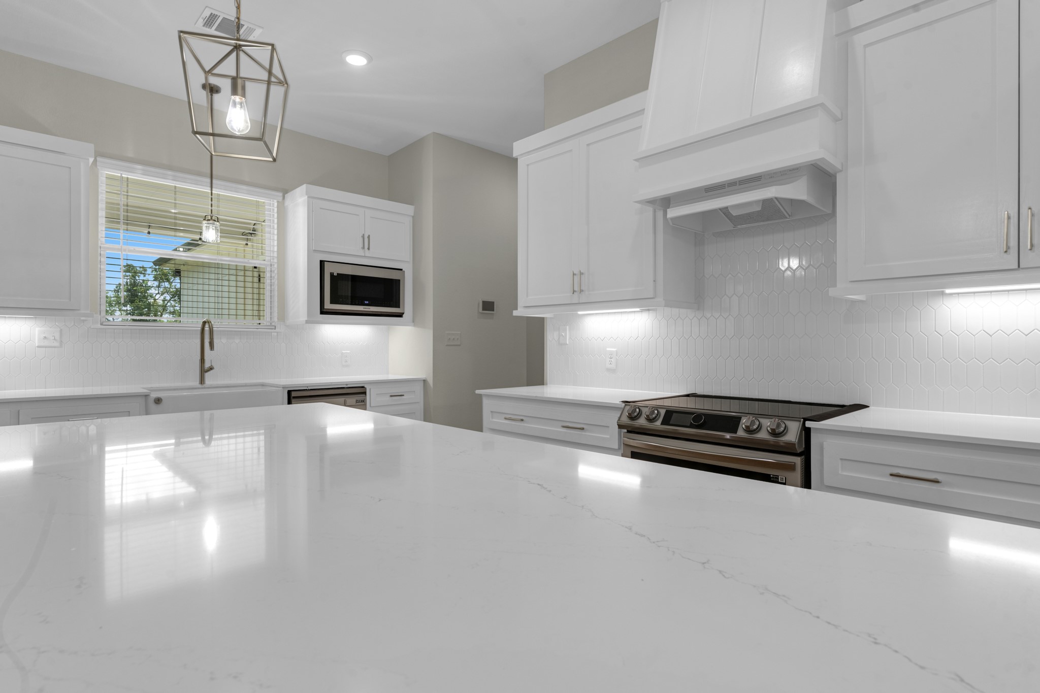 22694 Brook Forest Road Property Photo 7