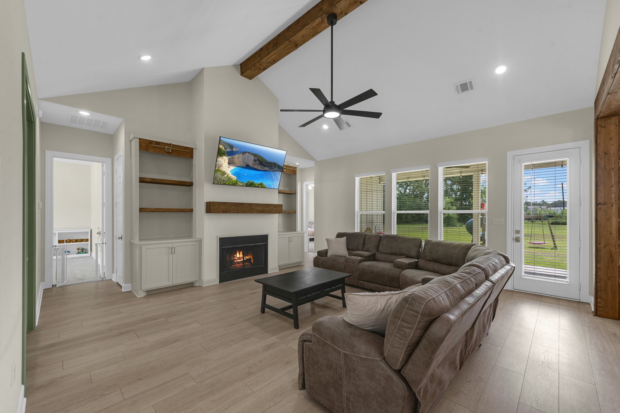 22694 Brook Forest Road Property Photo 10