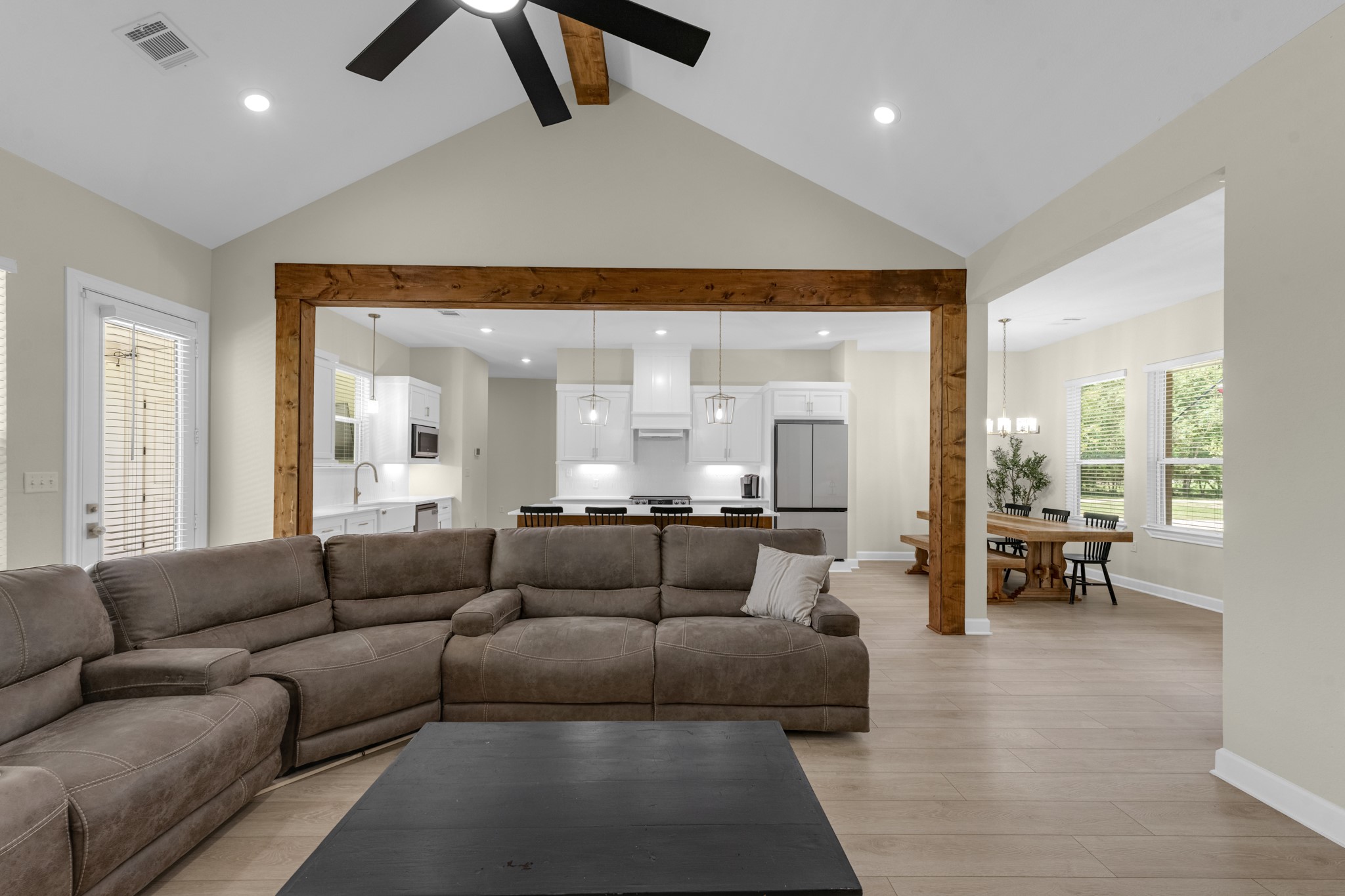 22694 Brook Forest Road Property Photo 13
