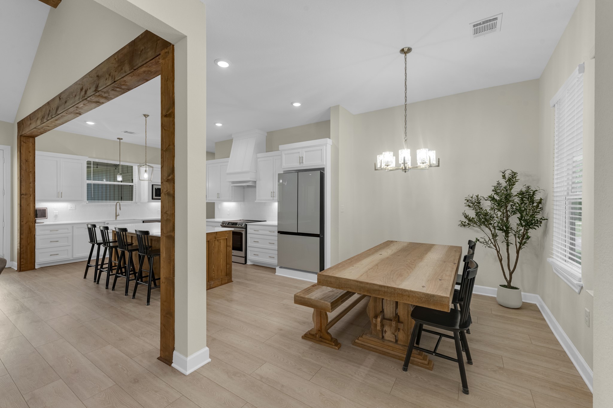 22694 Brook Forest Road Property Photo 14