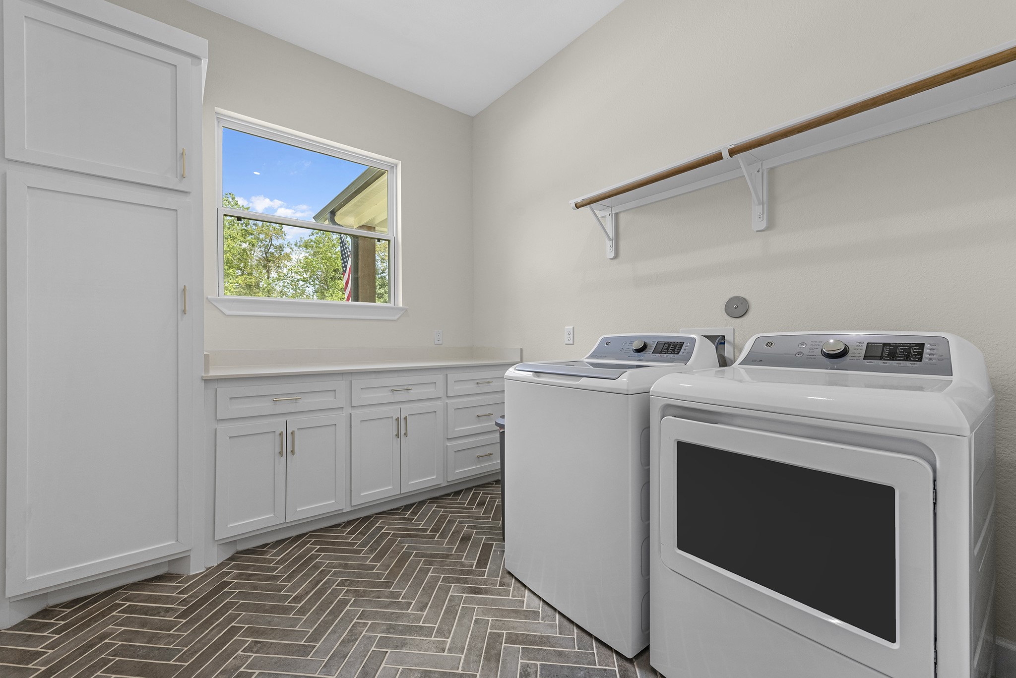 22694 Brook Forest Road Property Photo 35