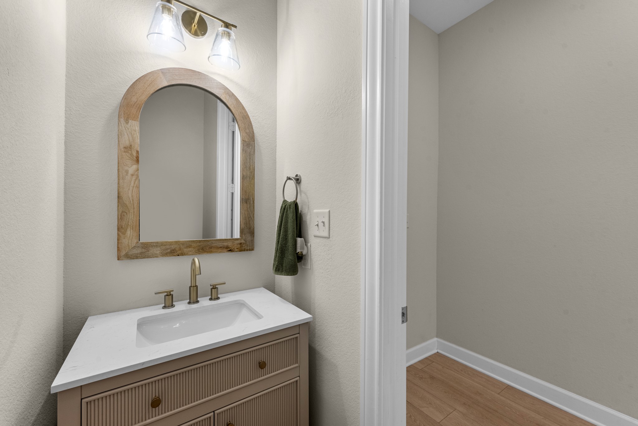 22694 Brook Forest Road Property Photo 36