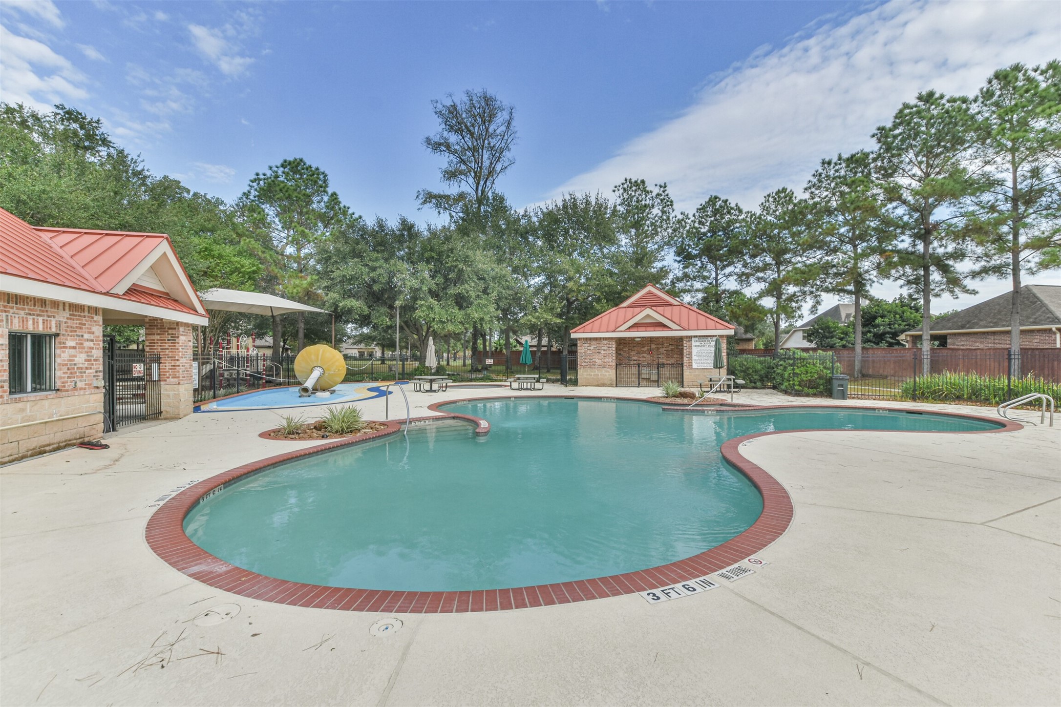 2530 Hendricks Lakes Drive Property Photo 45