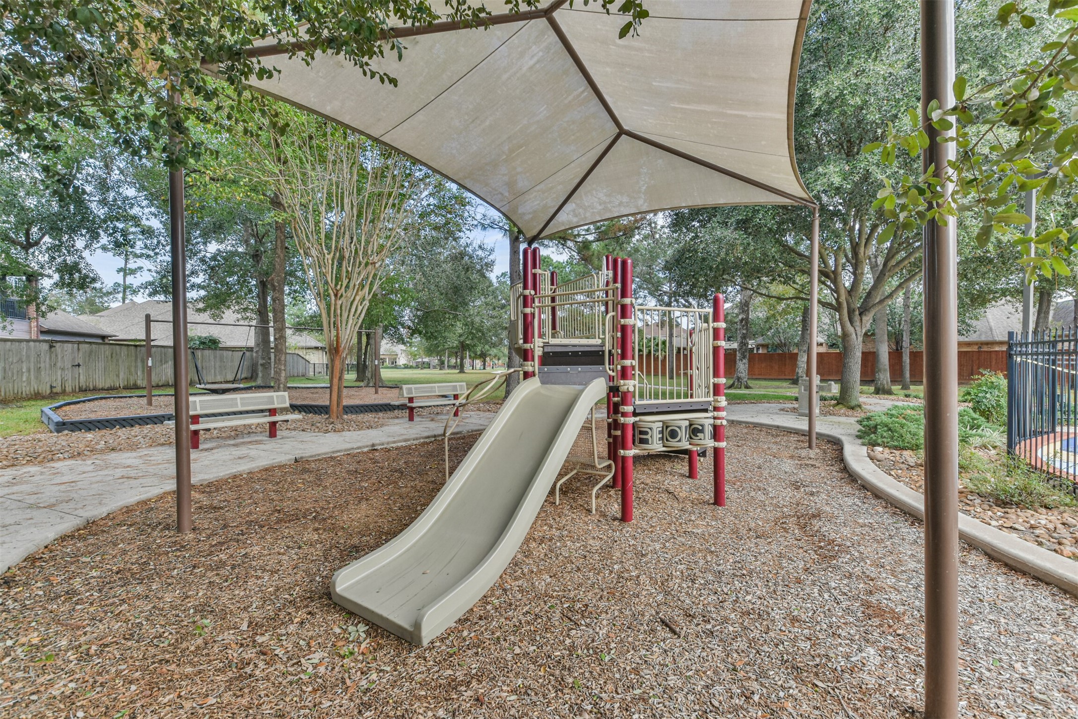 2530 Hendricks Lakes Drive Property Photo 47