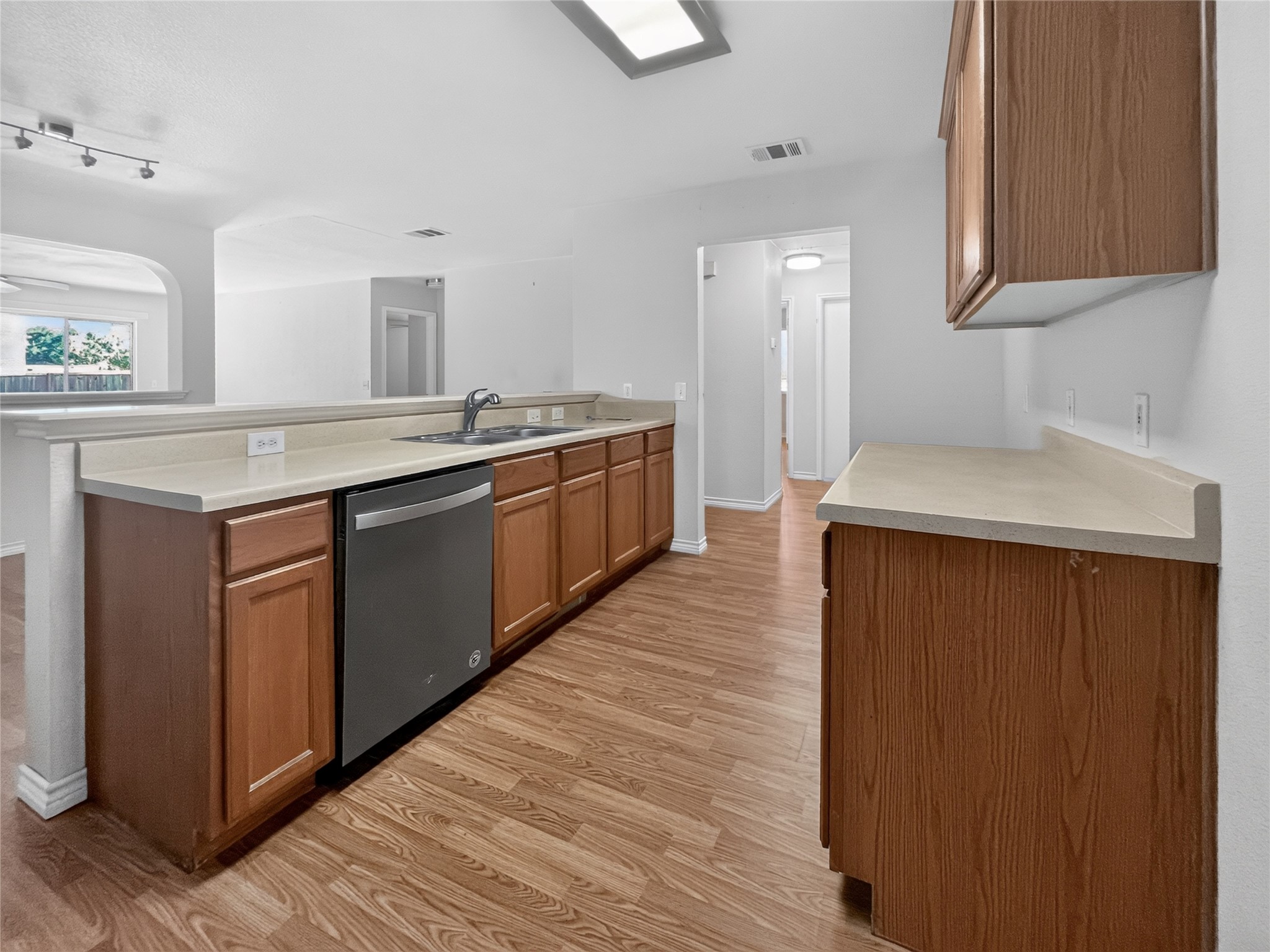 195 Musgrav Property Photo 14