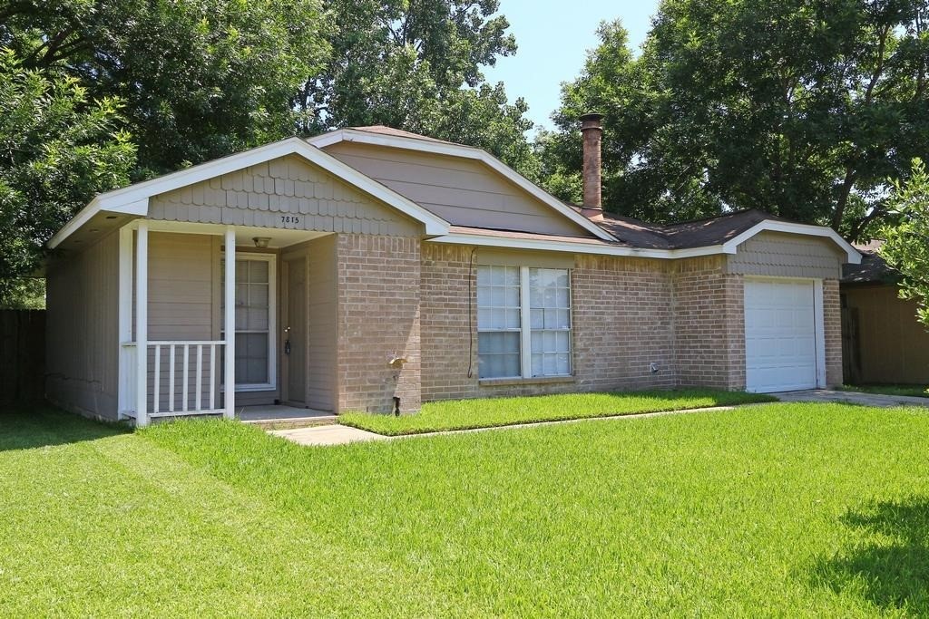 7815 Eastern Bluebird Drive Property Photo 1
