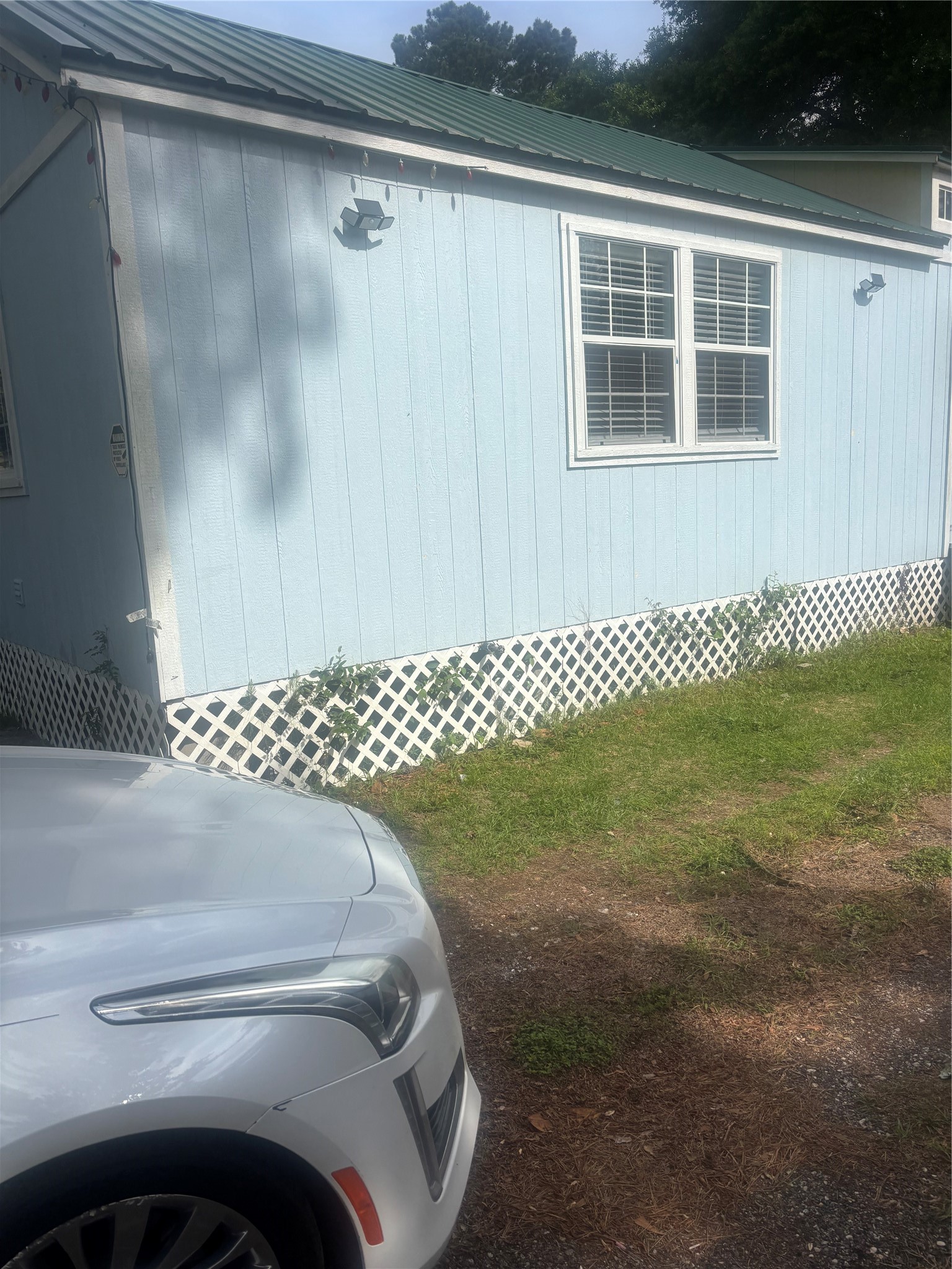25743 Dulaney Property Photo 2