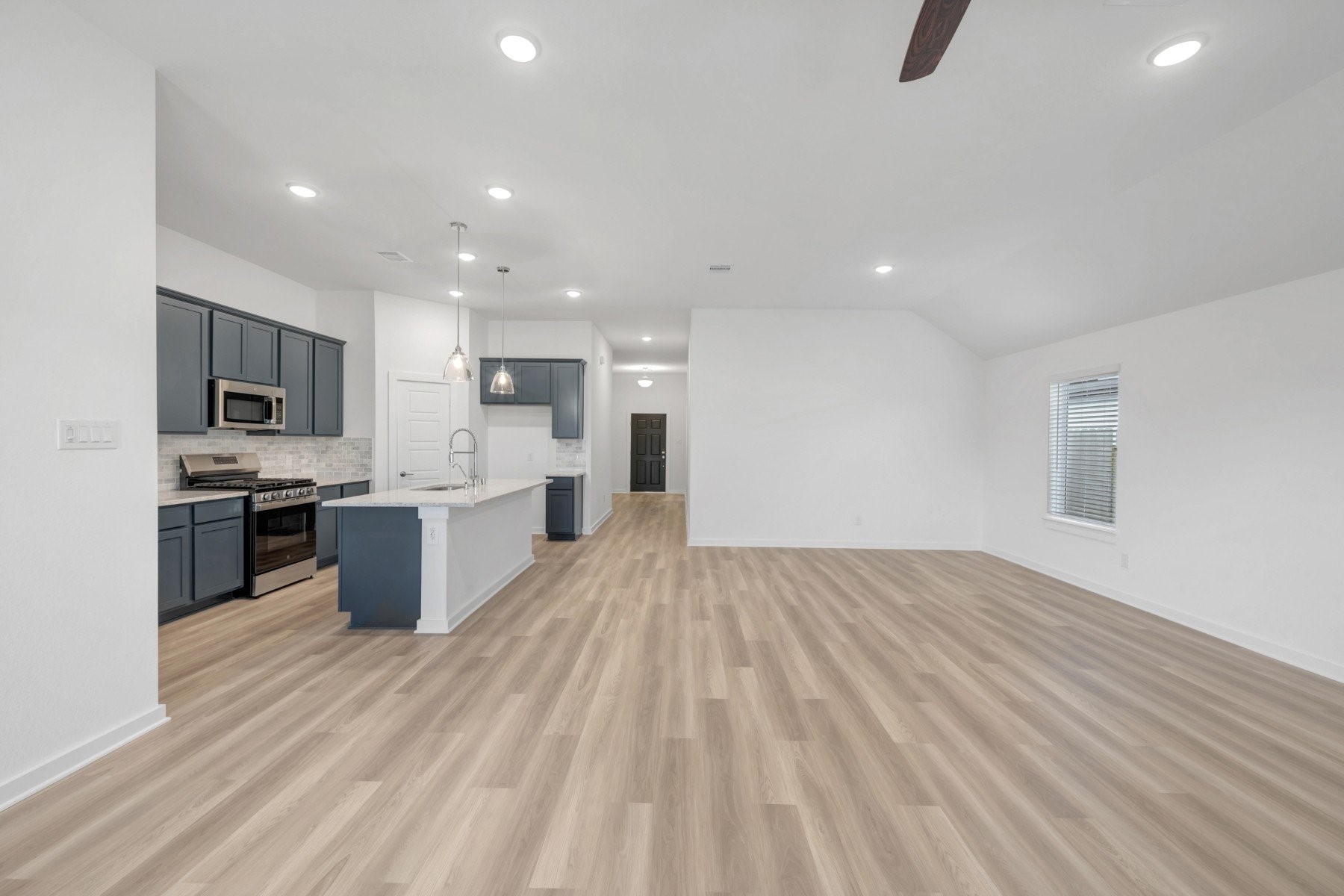 1070 Garnet Star Drive Property Photo 4