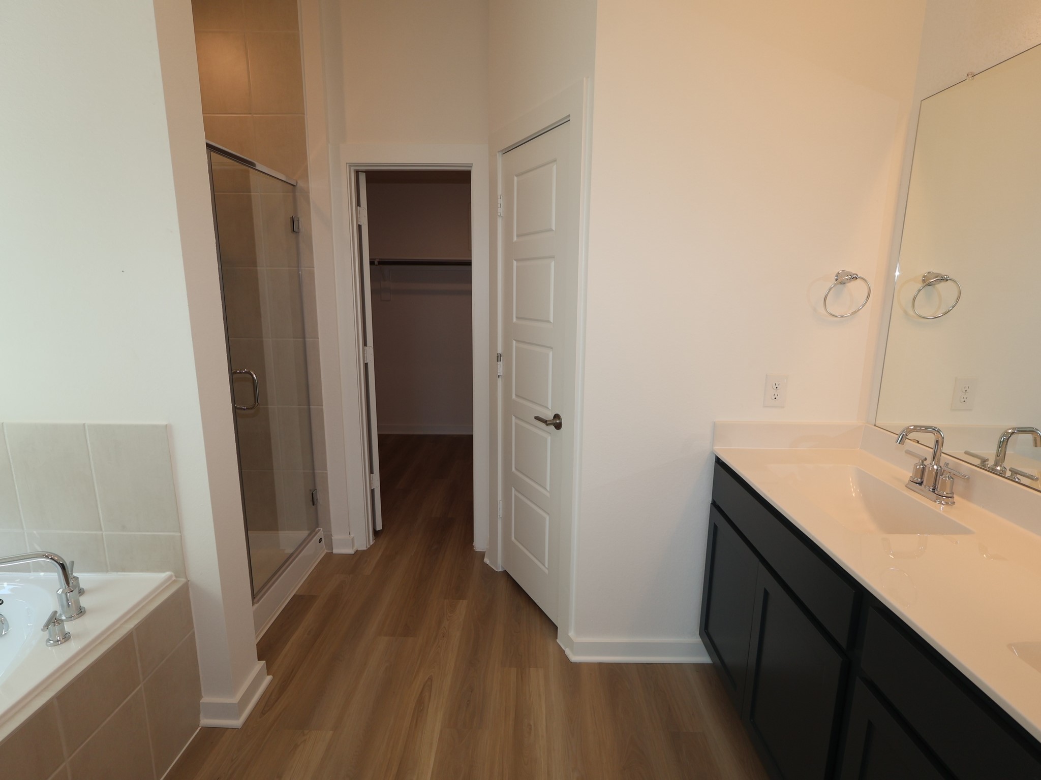1070 Garnet Star Drive Property Photo 5