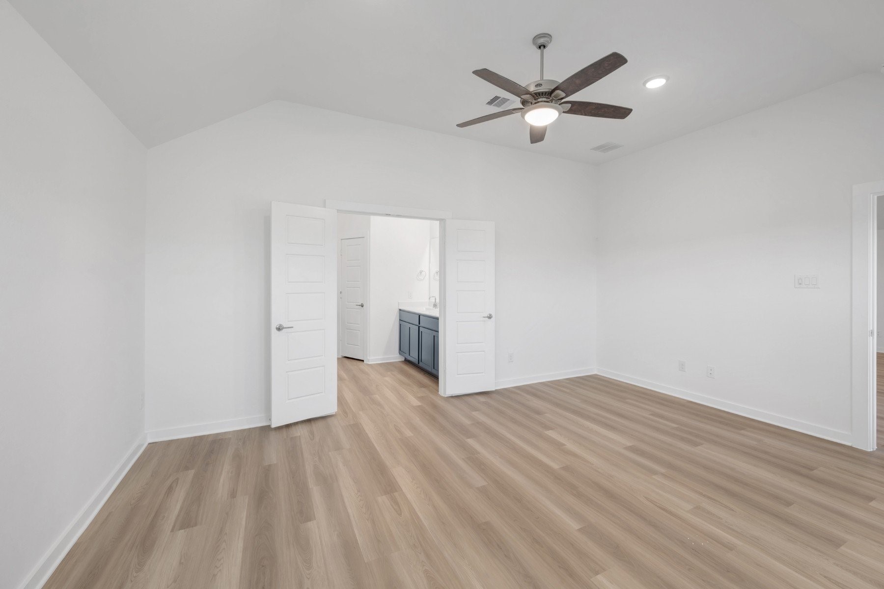 1070 Garnet Star Drive Property Photo 9