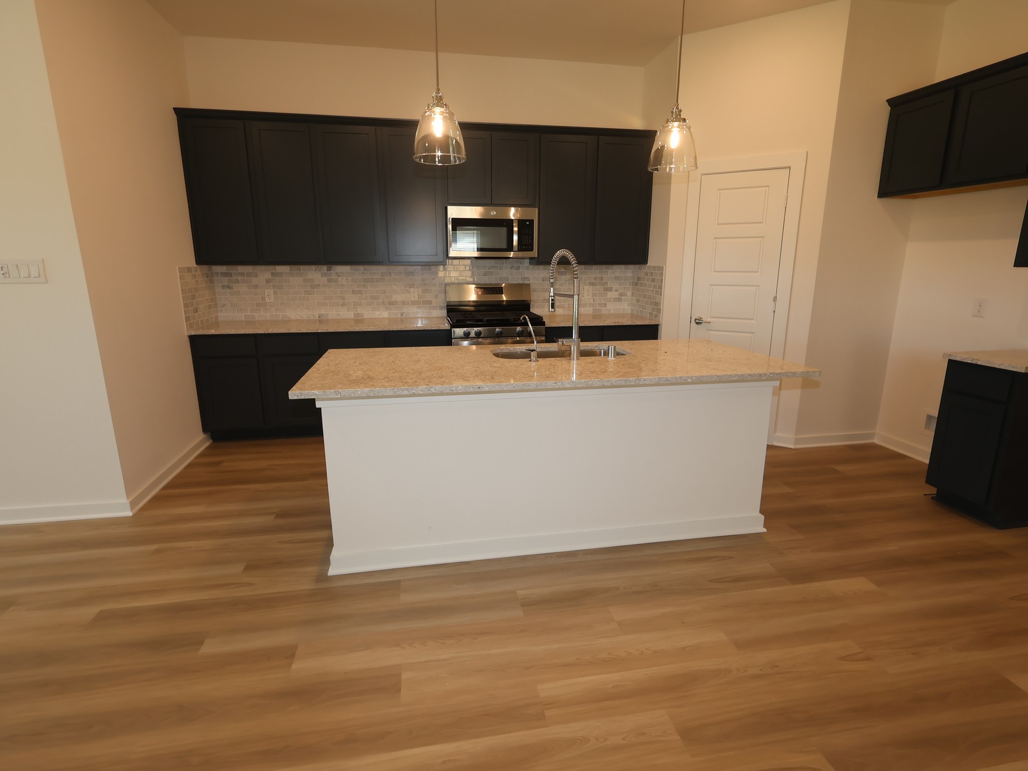1070 Garnet Star Drive Property Photo 13