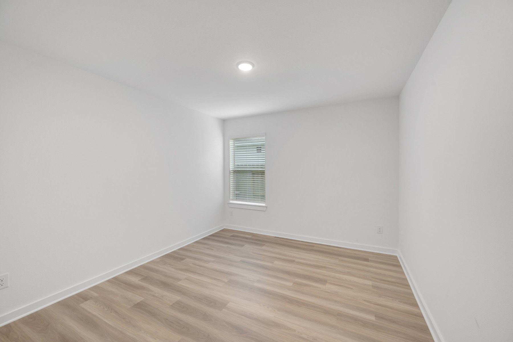 1070 Garnet Star Drive Property Photo 14