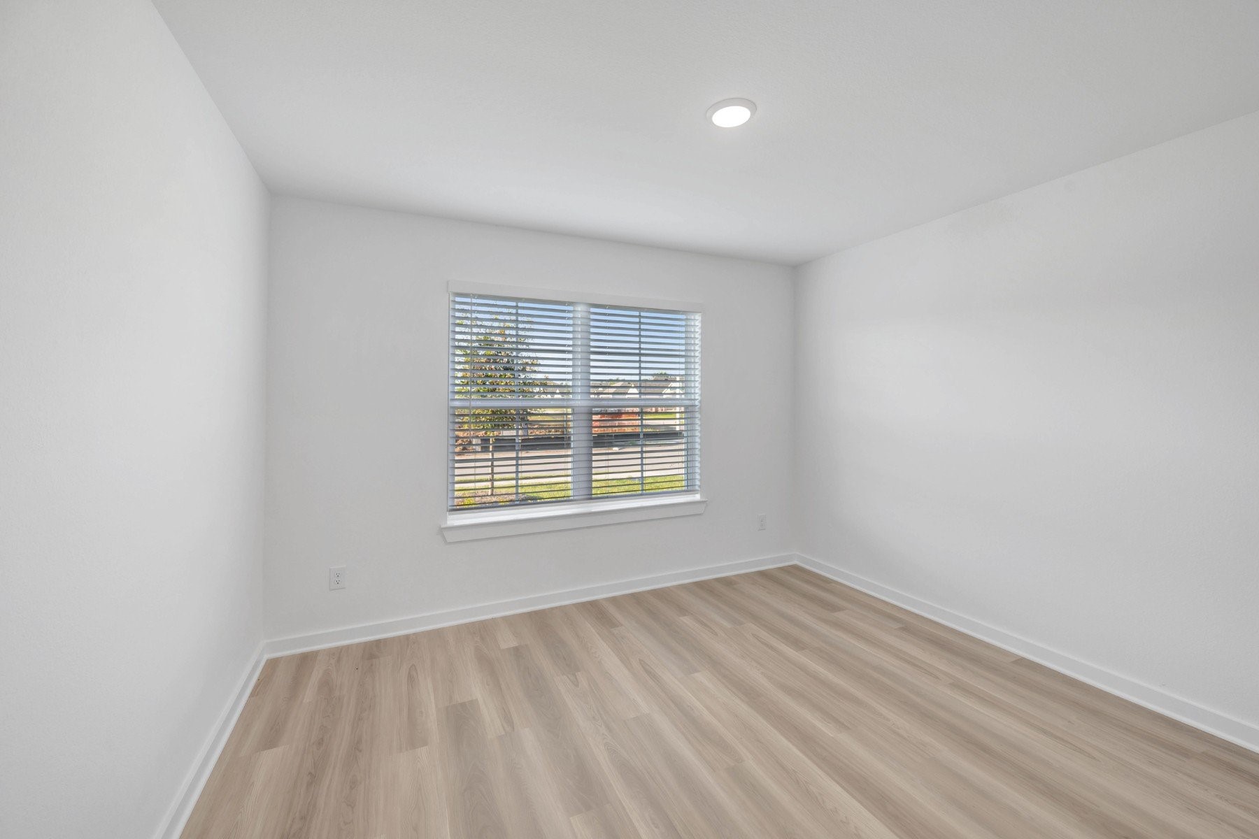 1070 Garnet Star Drive Property Photo 16