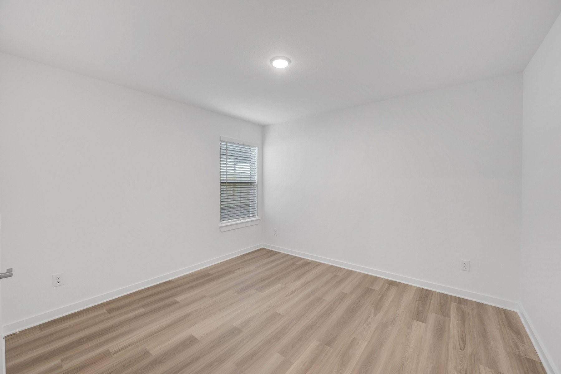1070 Garnet Star Drive Property Photo 24
