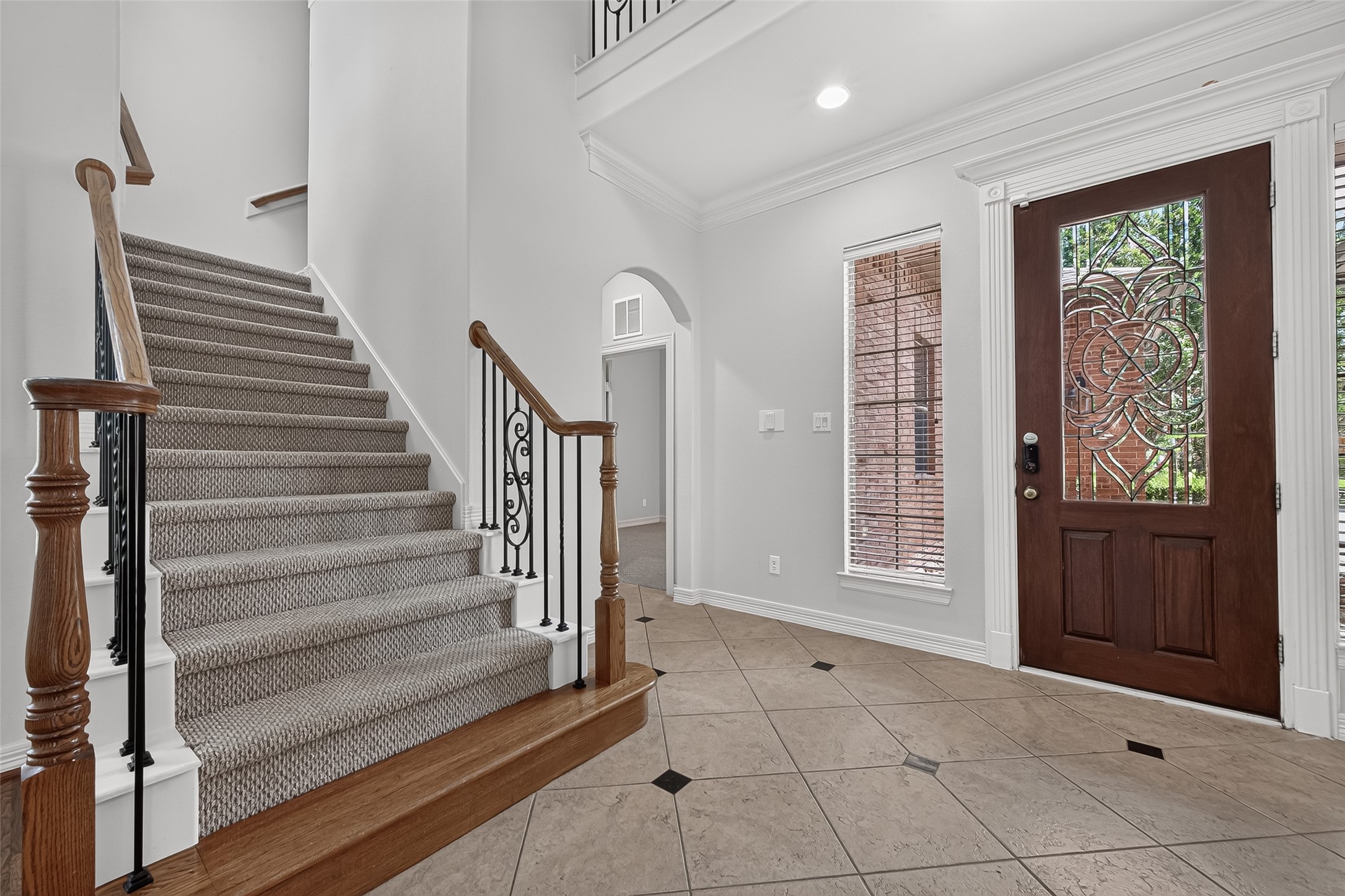 8602 Two Sisters Court Property Photo 6
