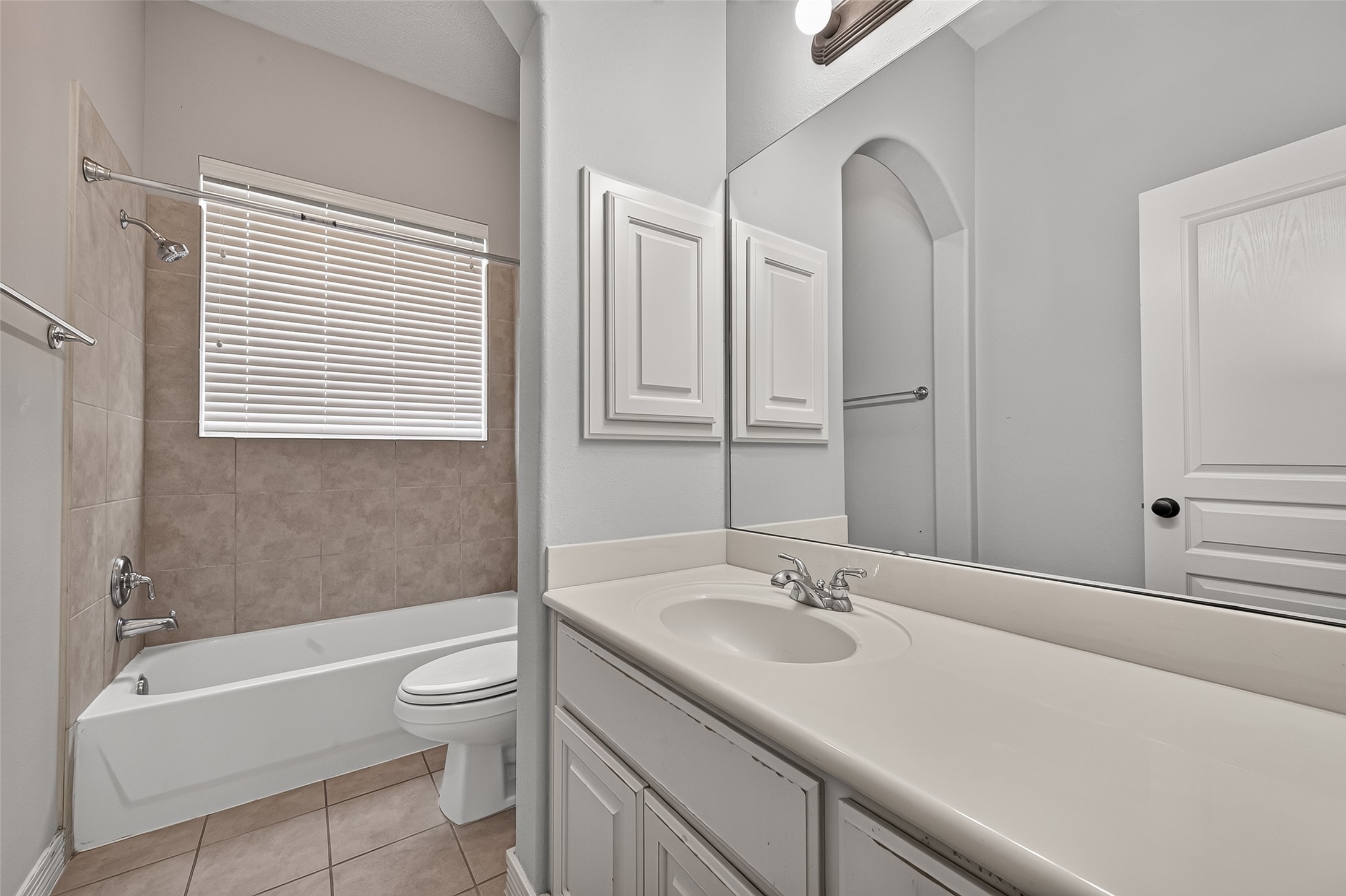 8602 Two Sisters Court Property Photo 20