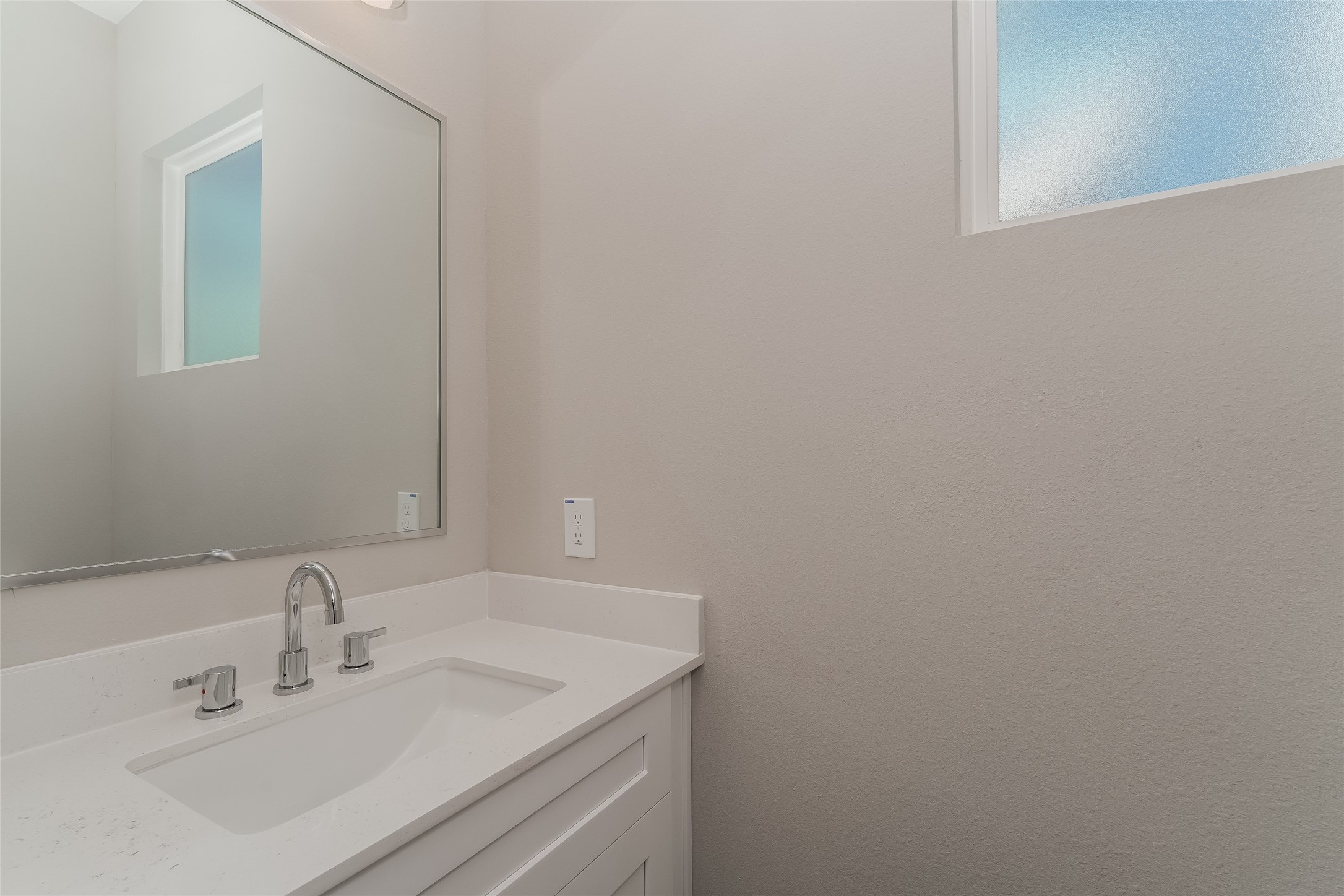 8318 Curry Road Property Photo 13