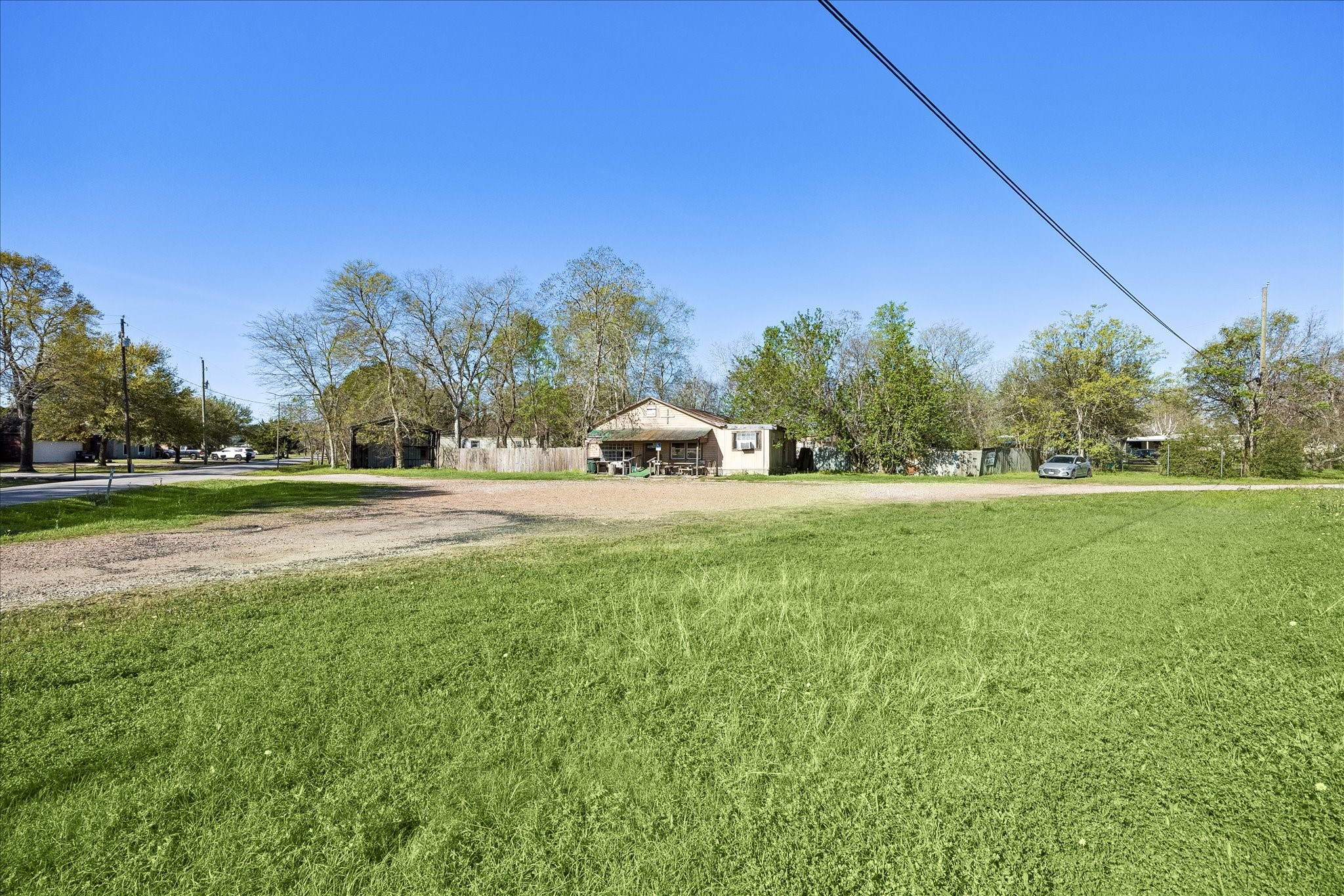 805 Frydek Road Property Photo 4