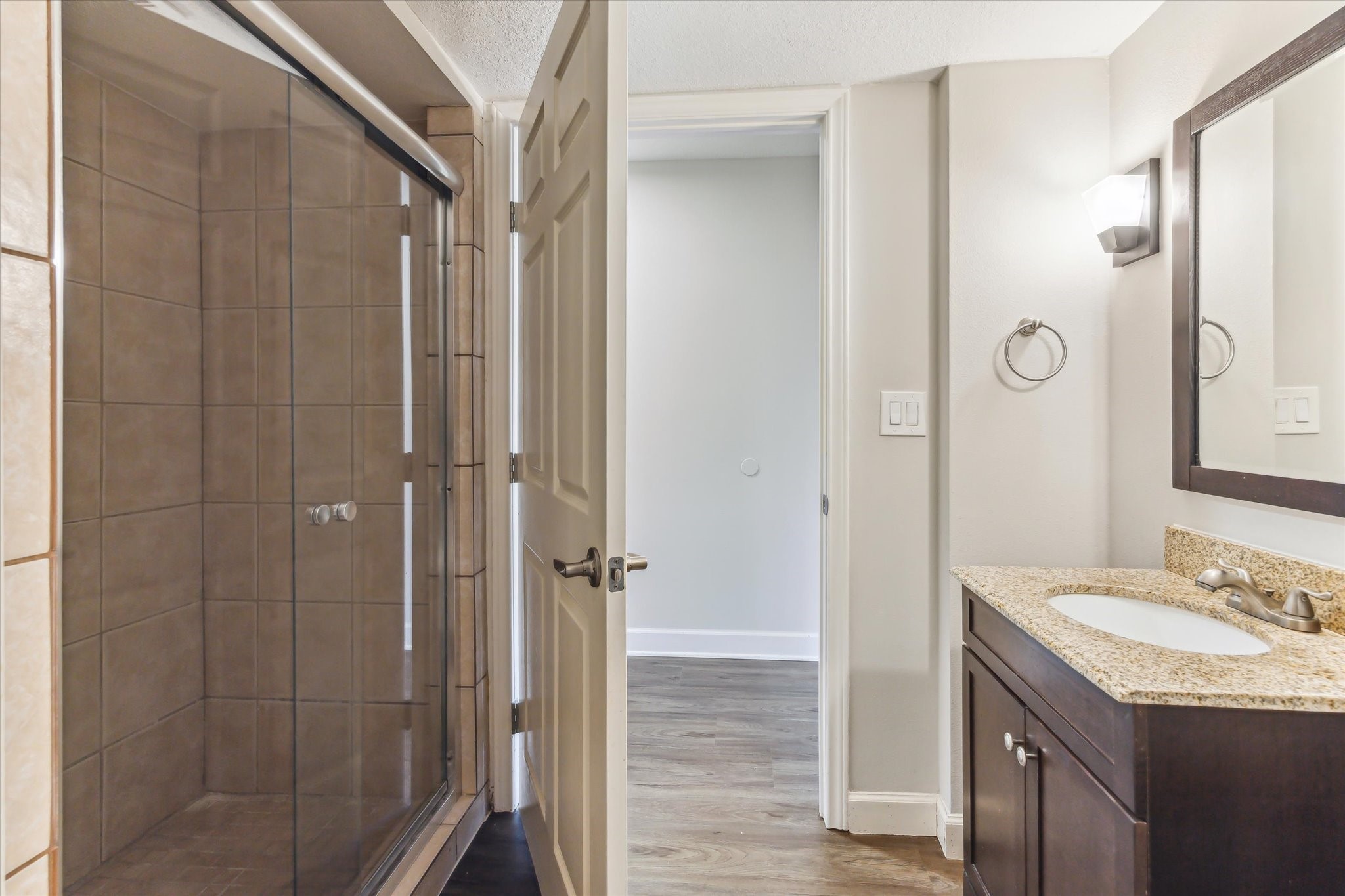 1107 Country Place Drive Property Photo 15