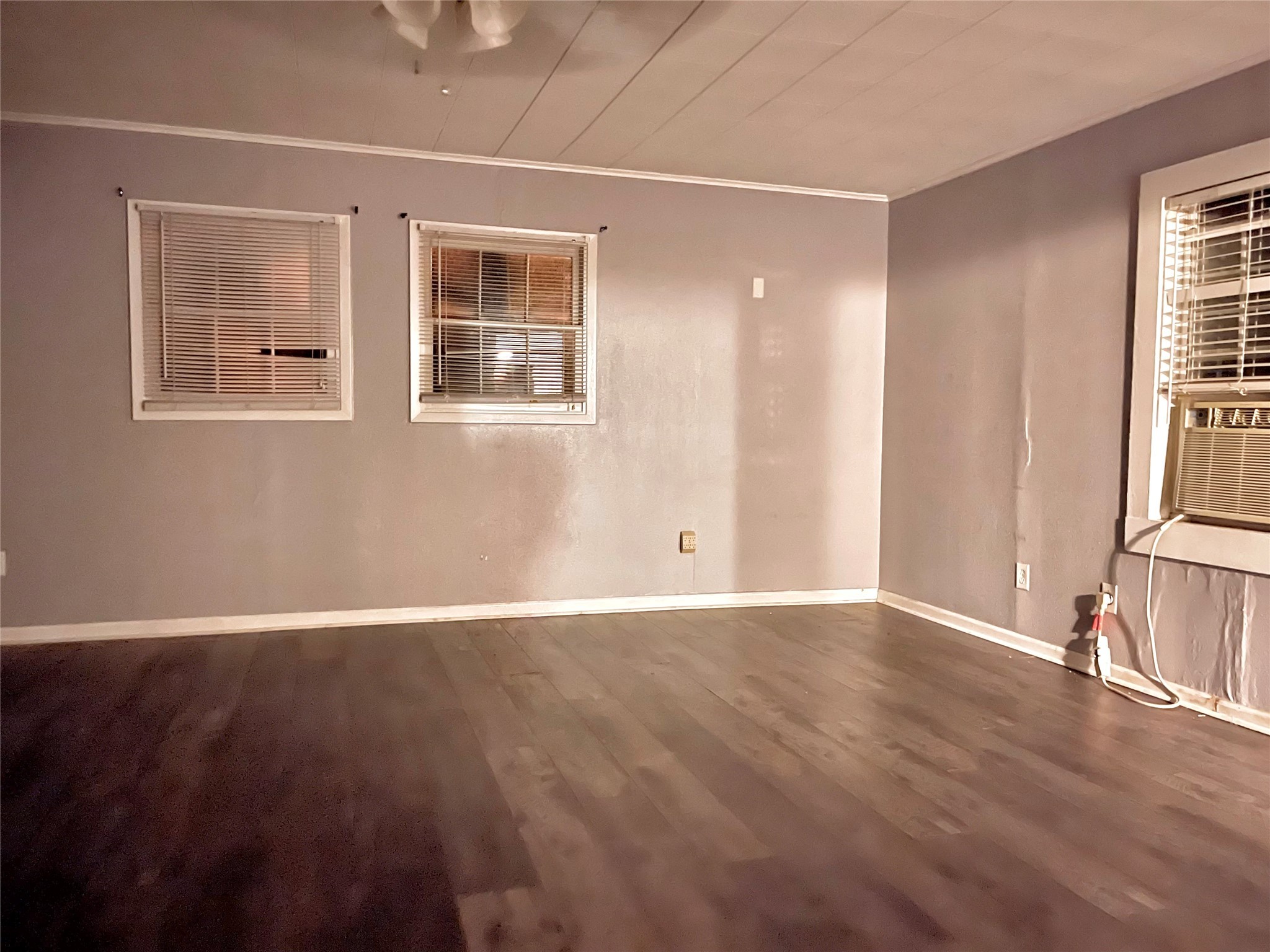 255 Frank Street A-b Property Photo 13