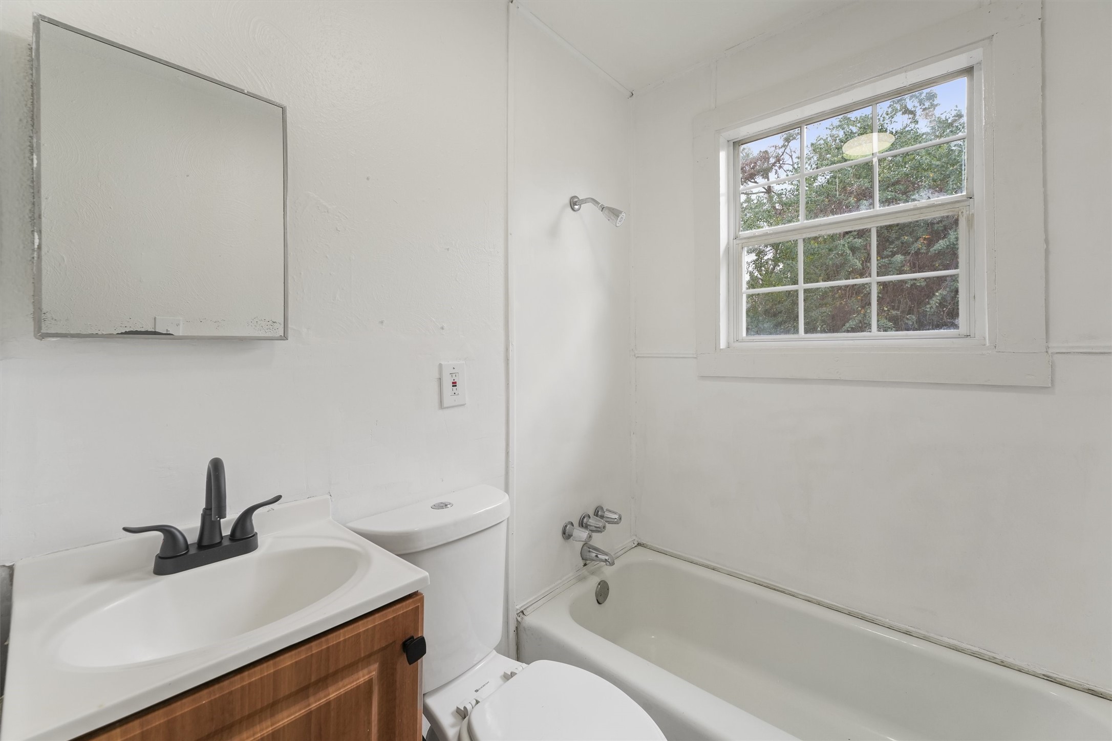8514 Spaulding Street Property Photo 7