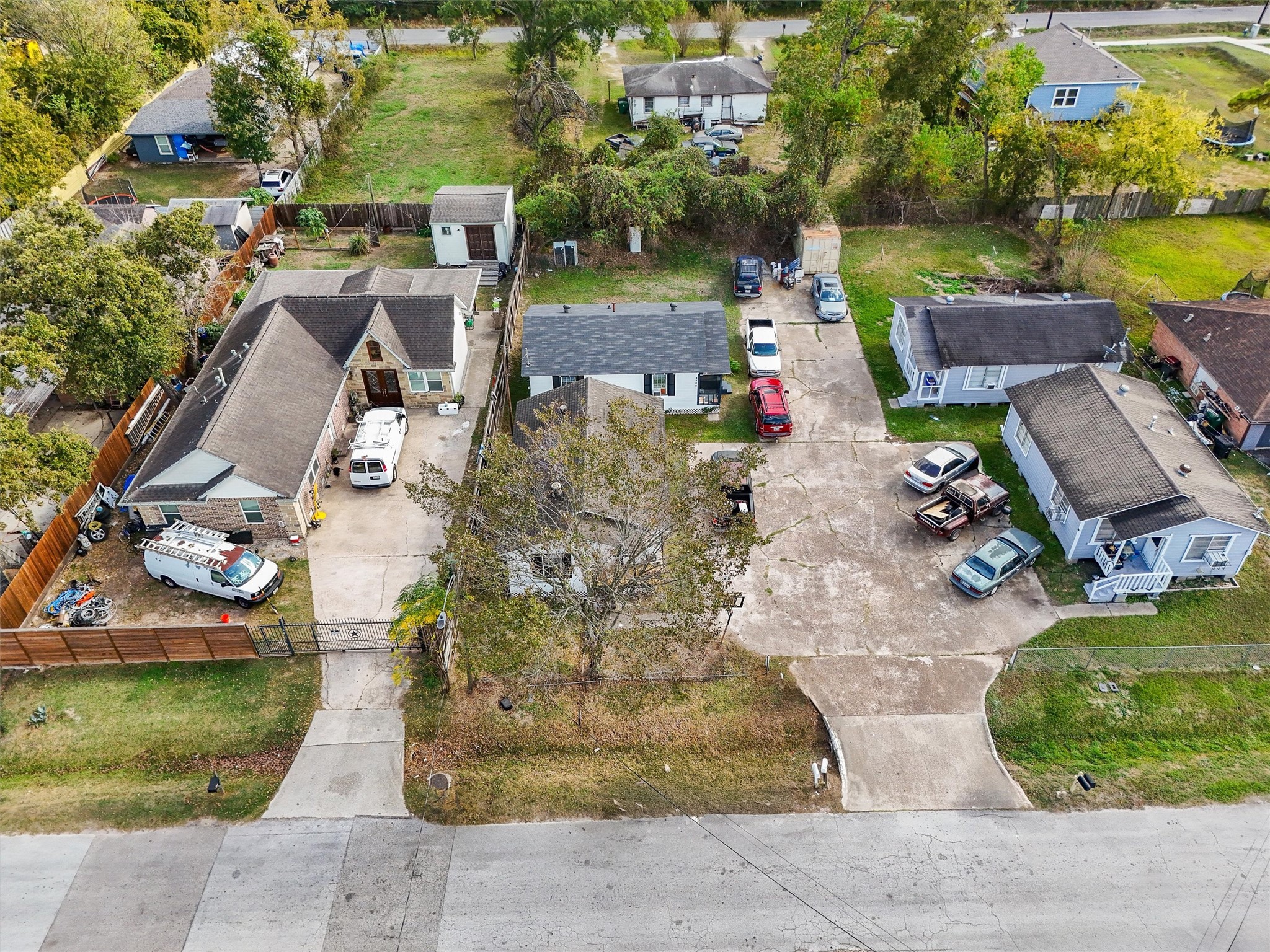 8514 Spaulding Street Property Photo 11